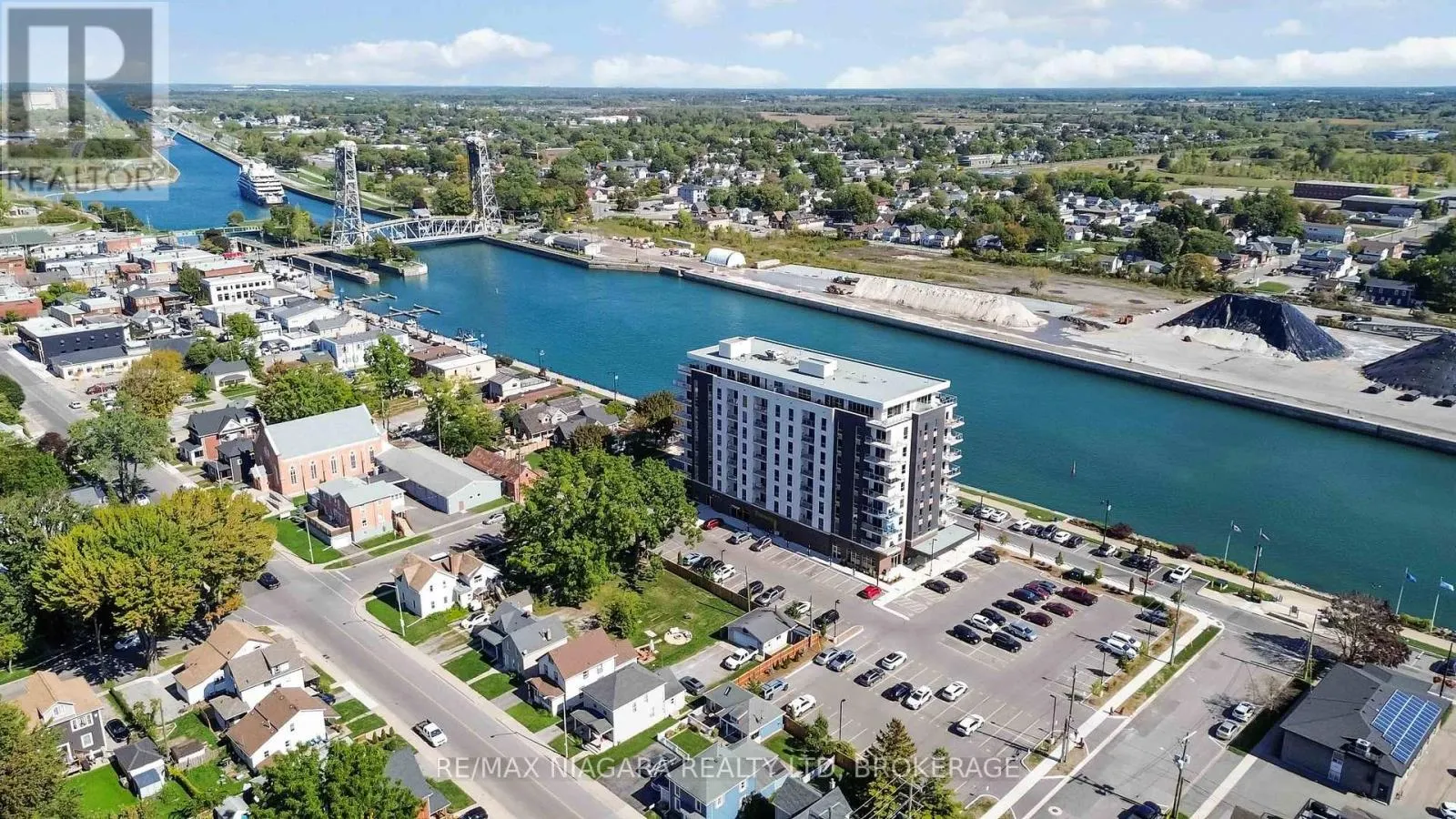 PENTHOUSE UNIT 903 - 118 WEST STREET