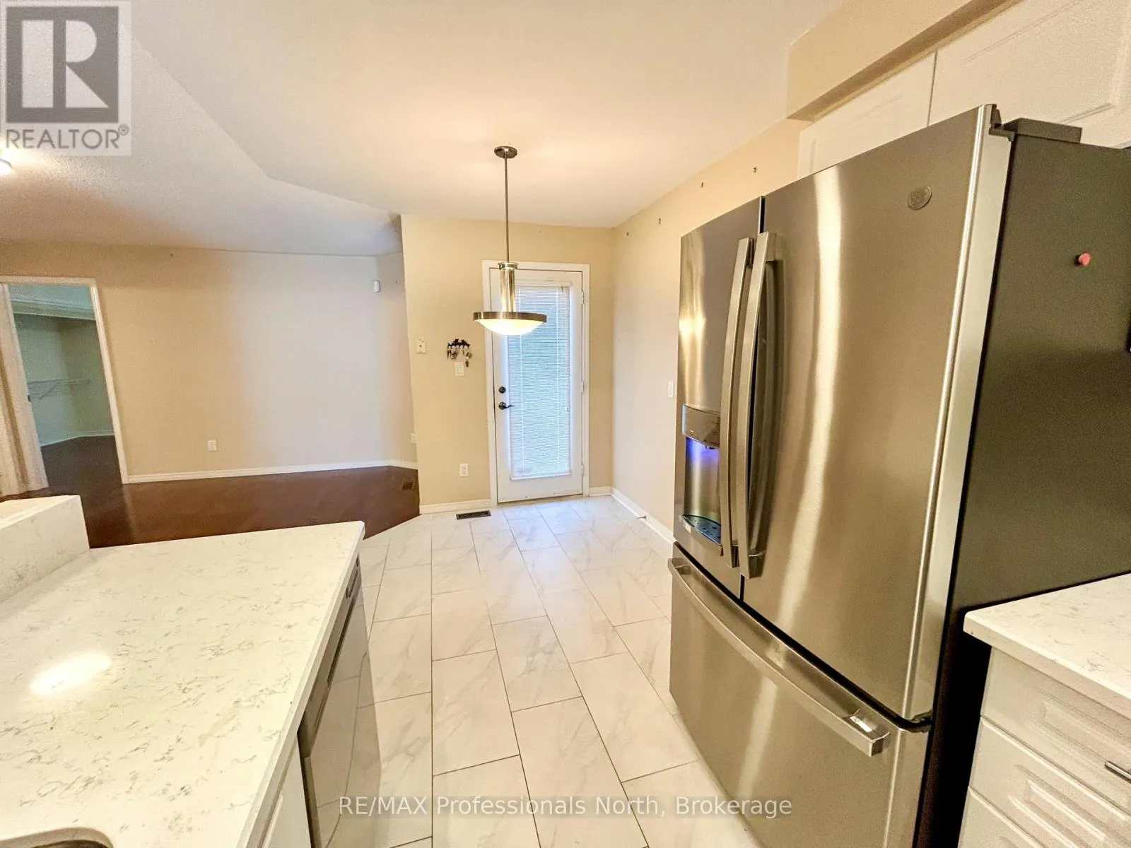 1406 HANCOX COURT