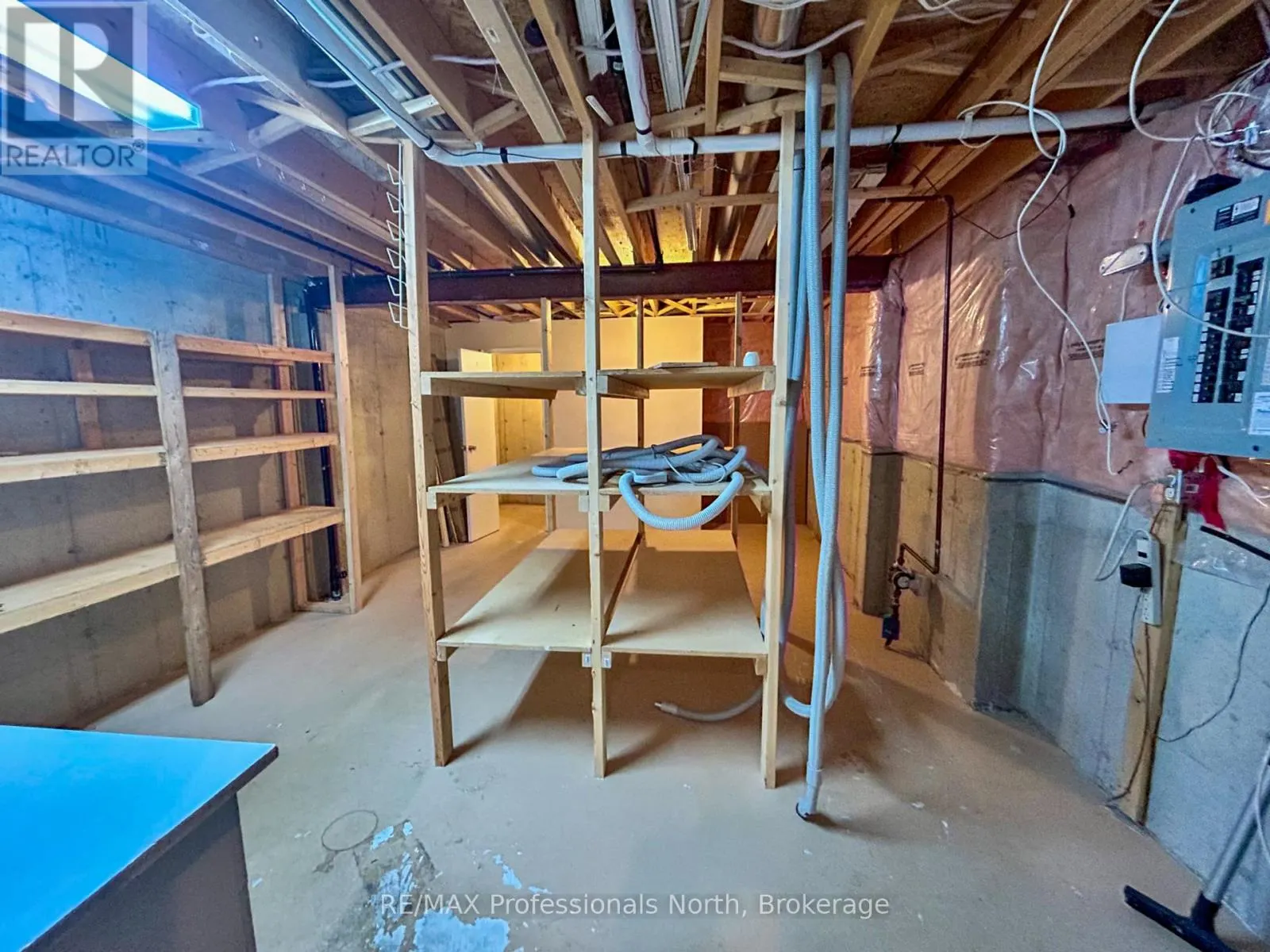 1406 HANCOX COURT