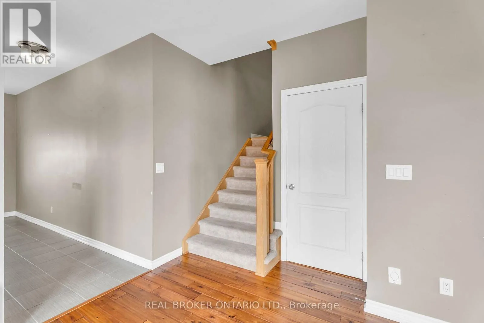 107 COURTNEY STREET