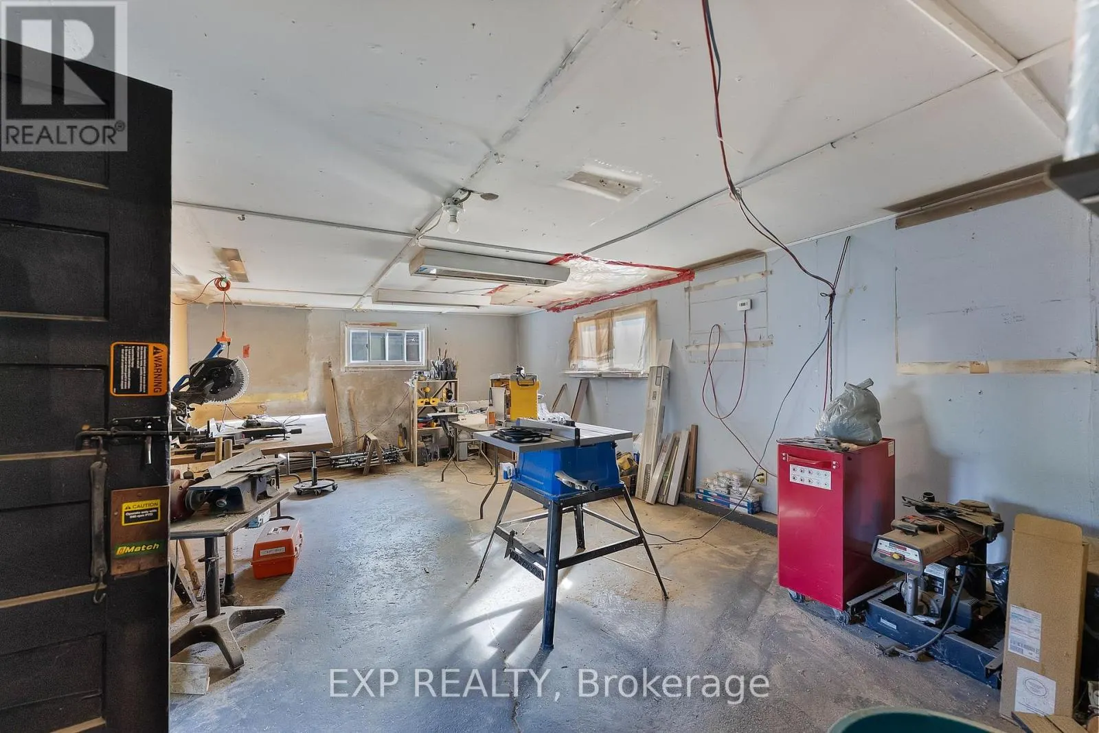 304 KINGSWAY STREET