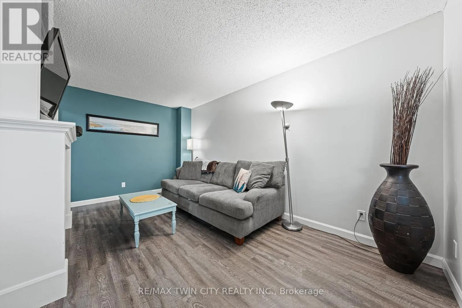 21 GRAYSTONE COURT