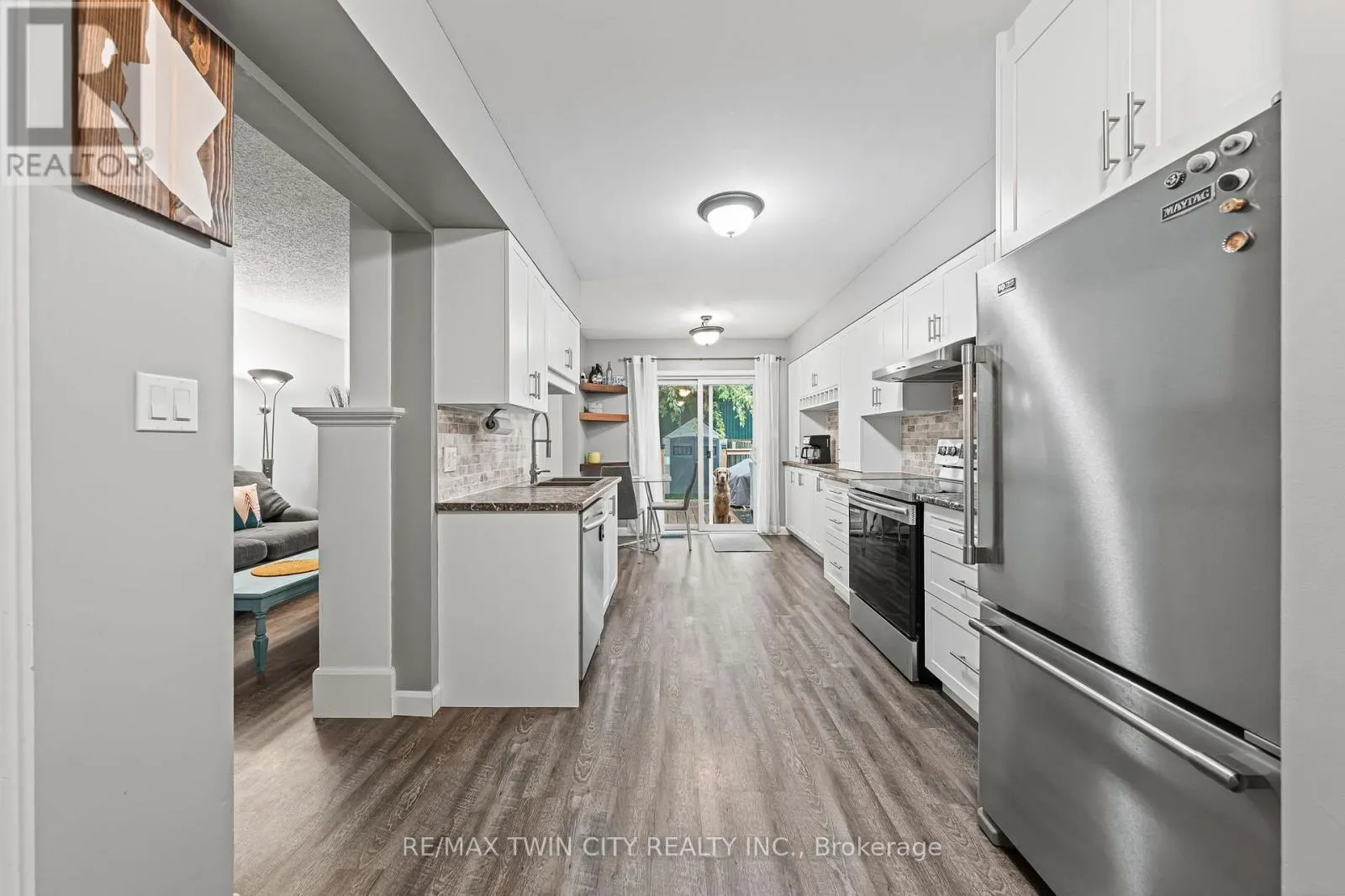 21 GRAYSTONE COURT