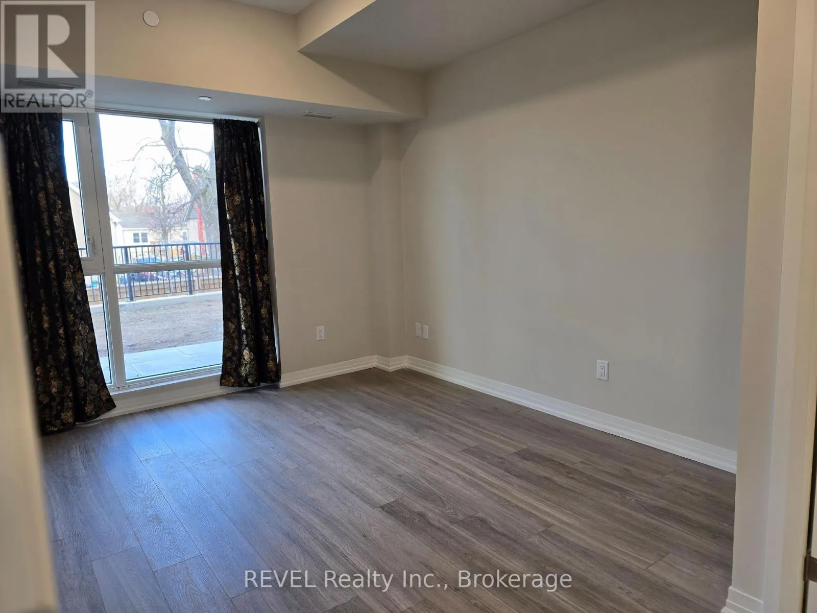140 - 50 HERRICK AVENUE, #140
