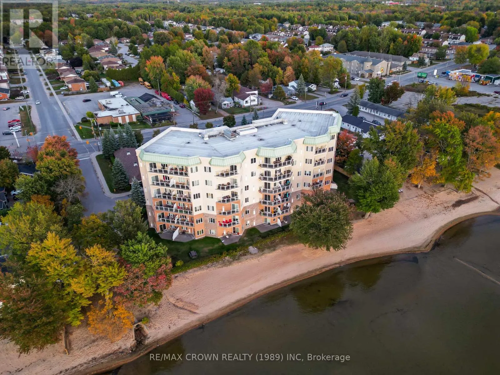 307 - 533 LAKESHORE DRIVE, #307