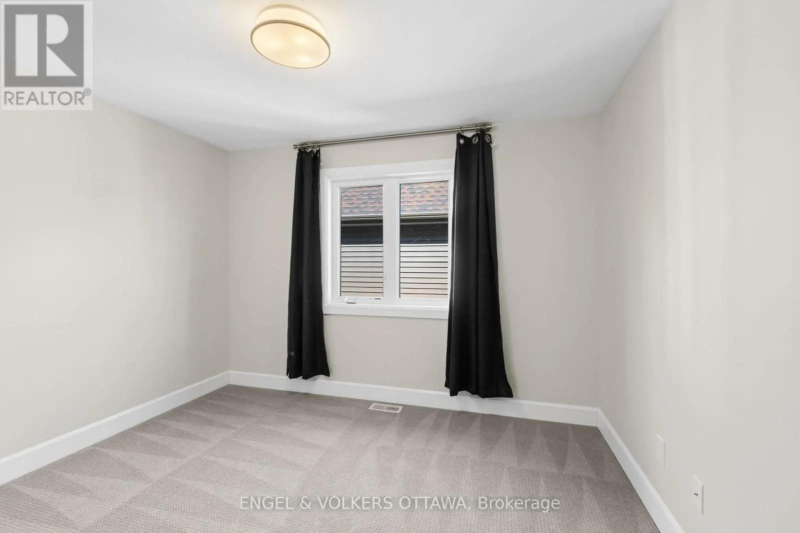 122 HELEN RAPP WAY