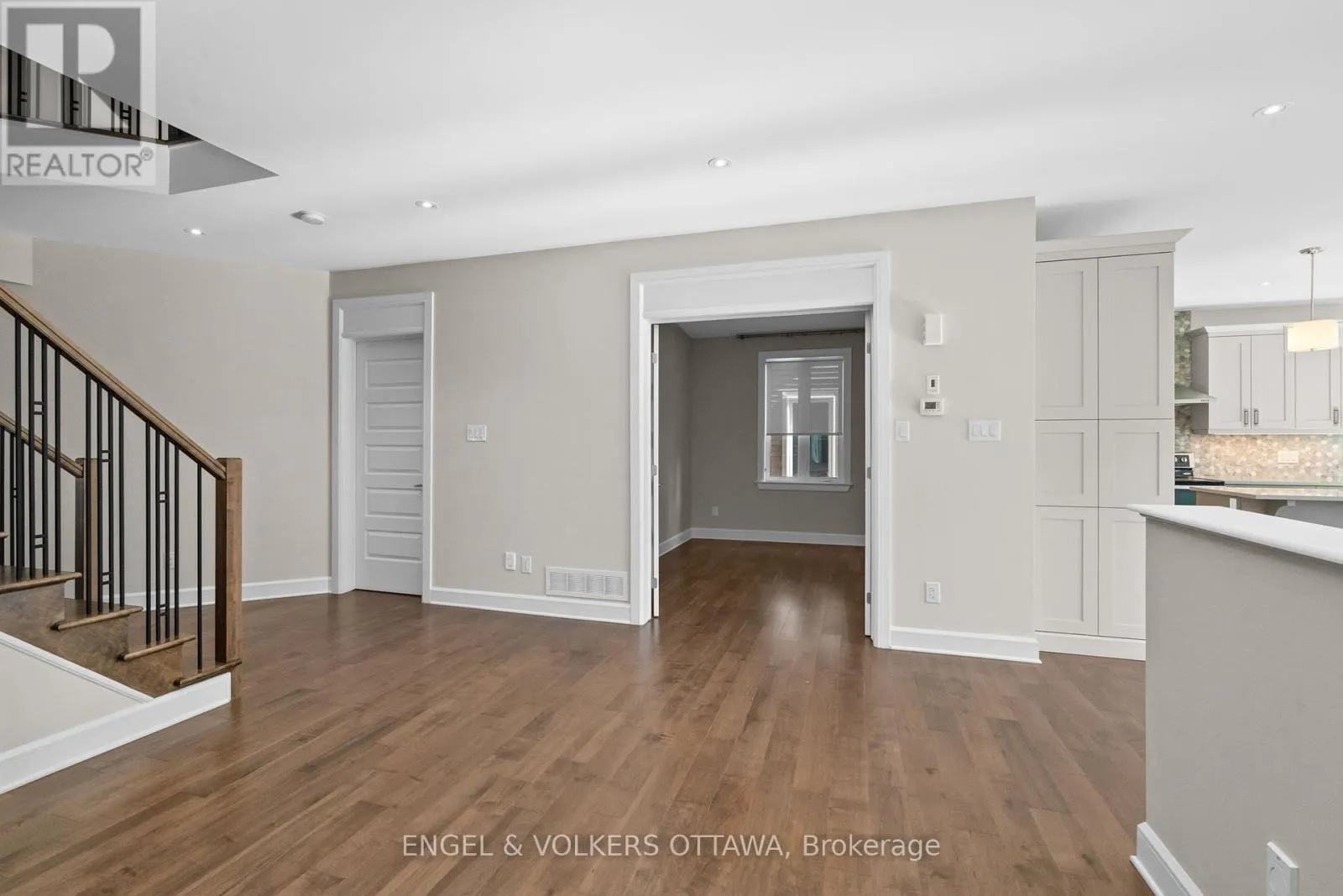 122 HELEN RAPP WAY