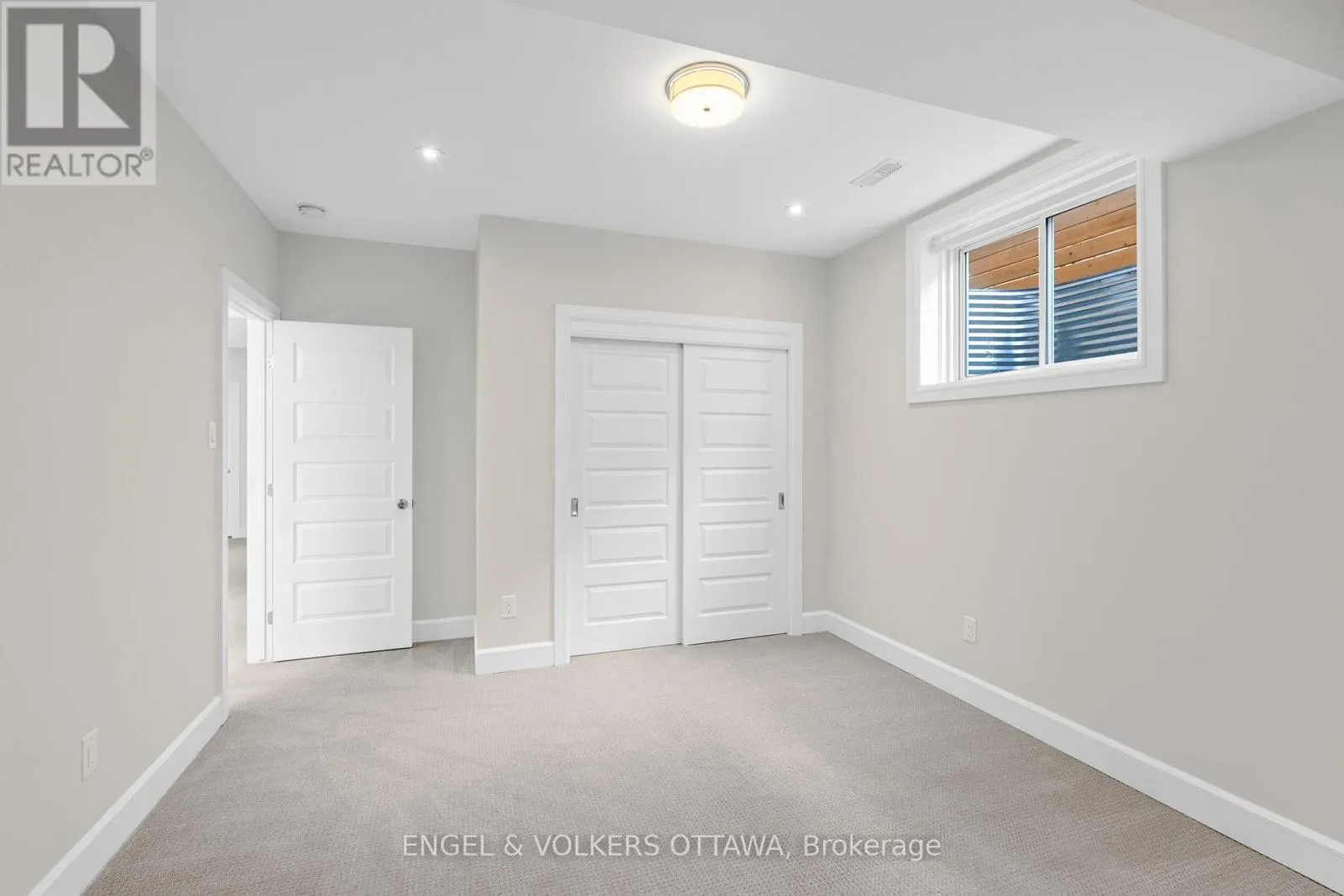 122 HELEN RAPP WAY