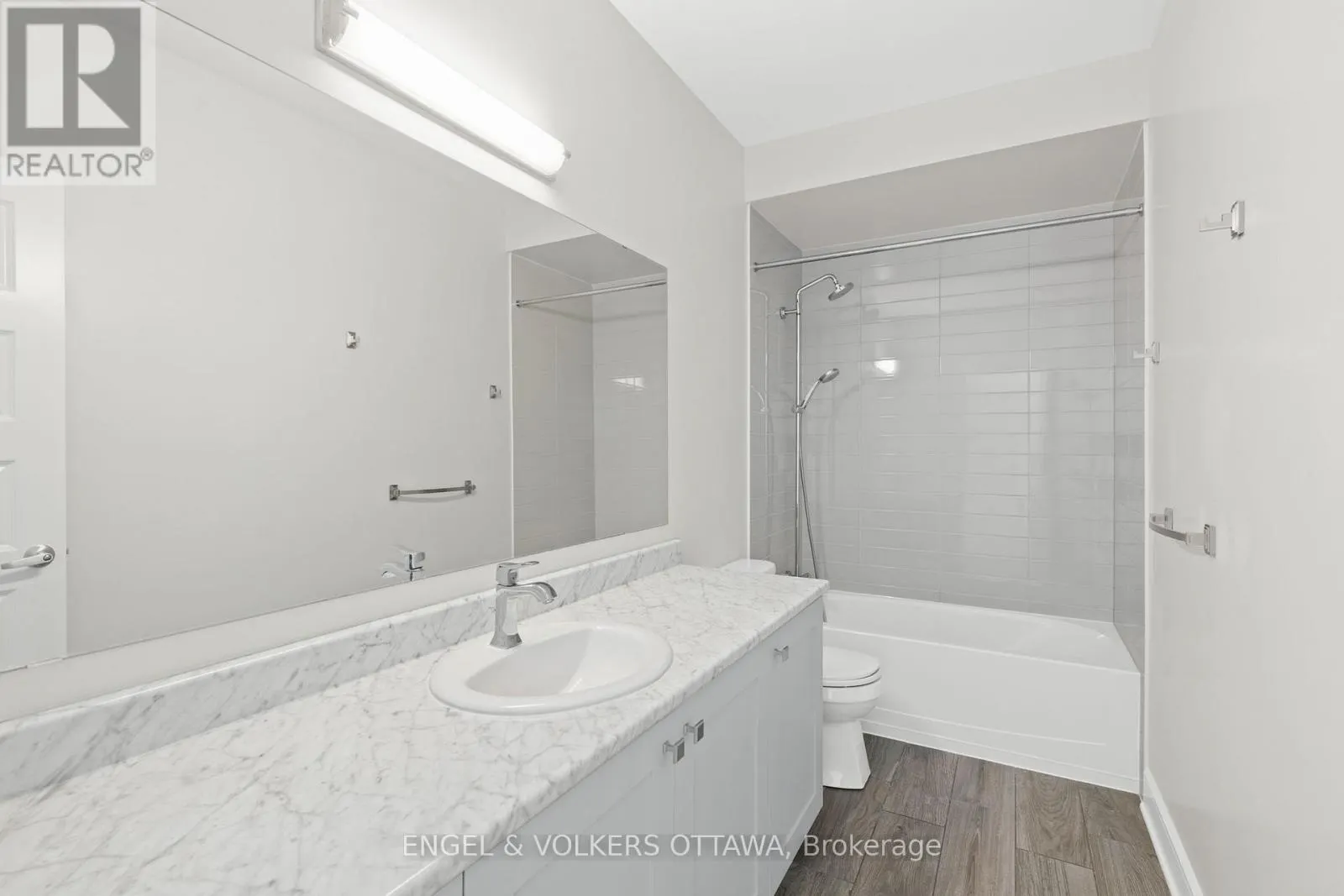 122 HELEN RAPP WAY