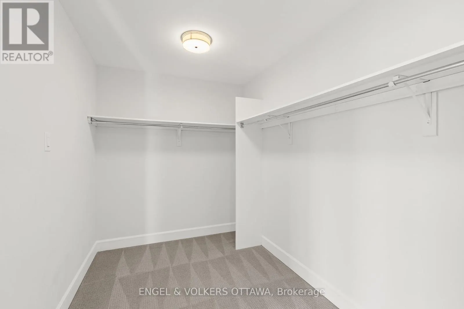 122 HELEN RAPP WAY