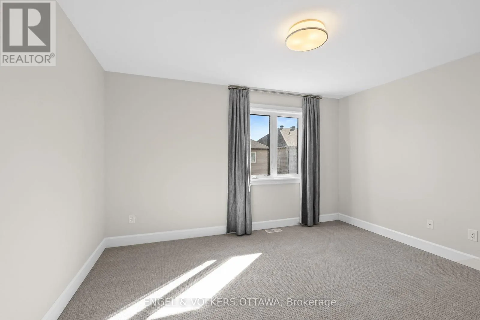 122 HELEN RAPP WAY