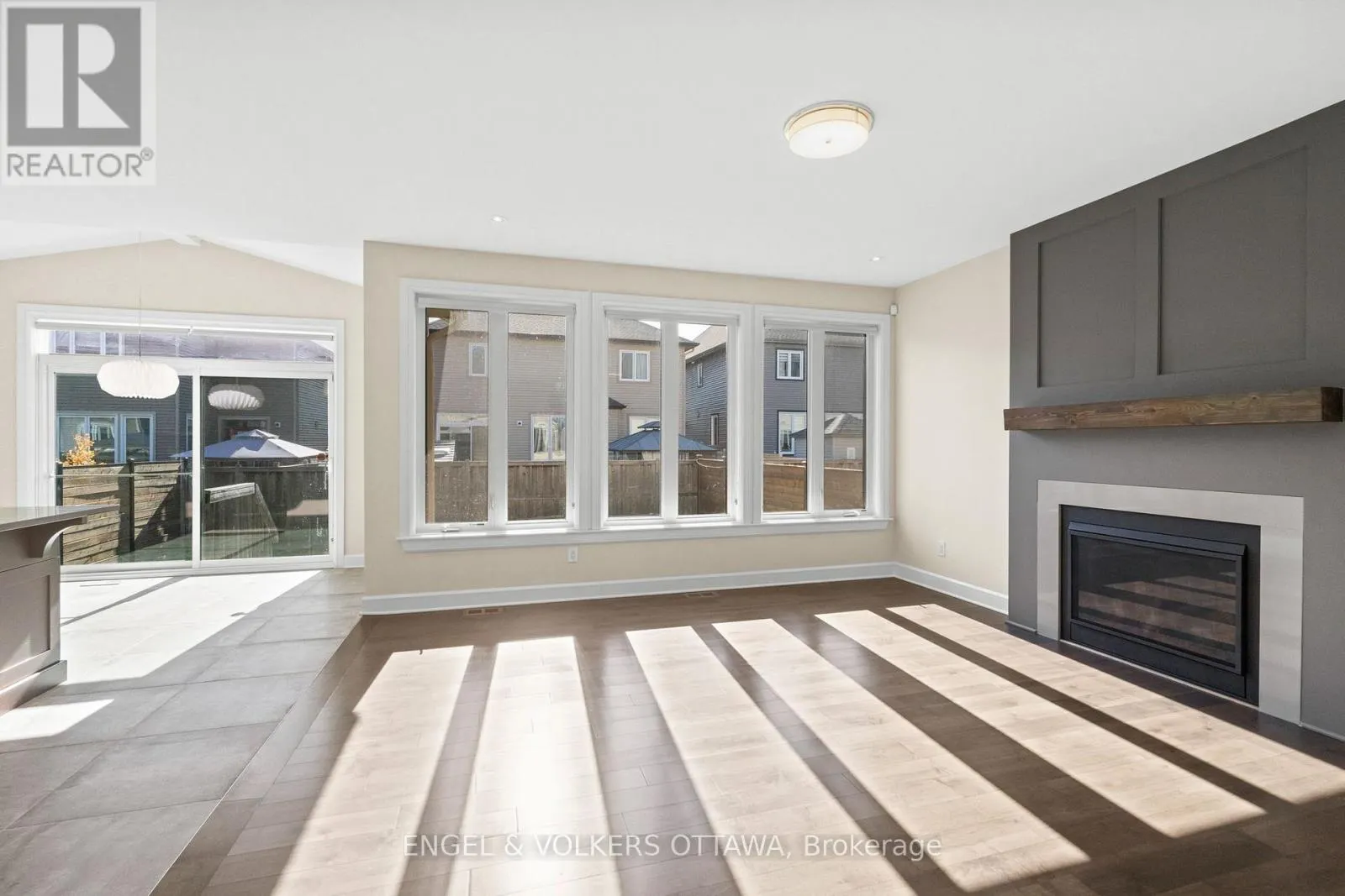 122 HELEN RAPP WAY