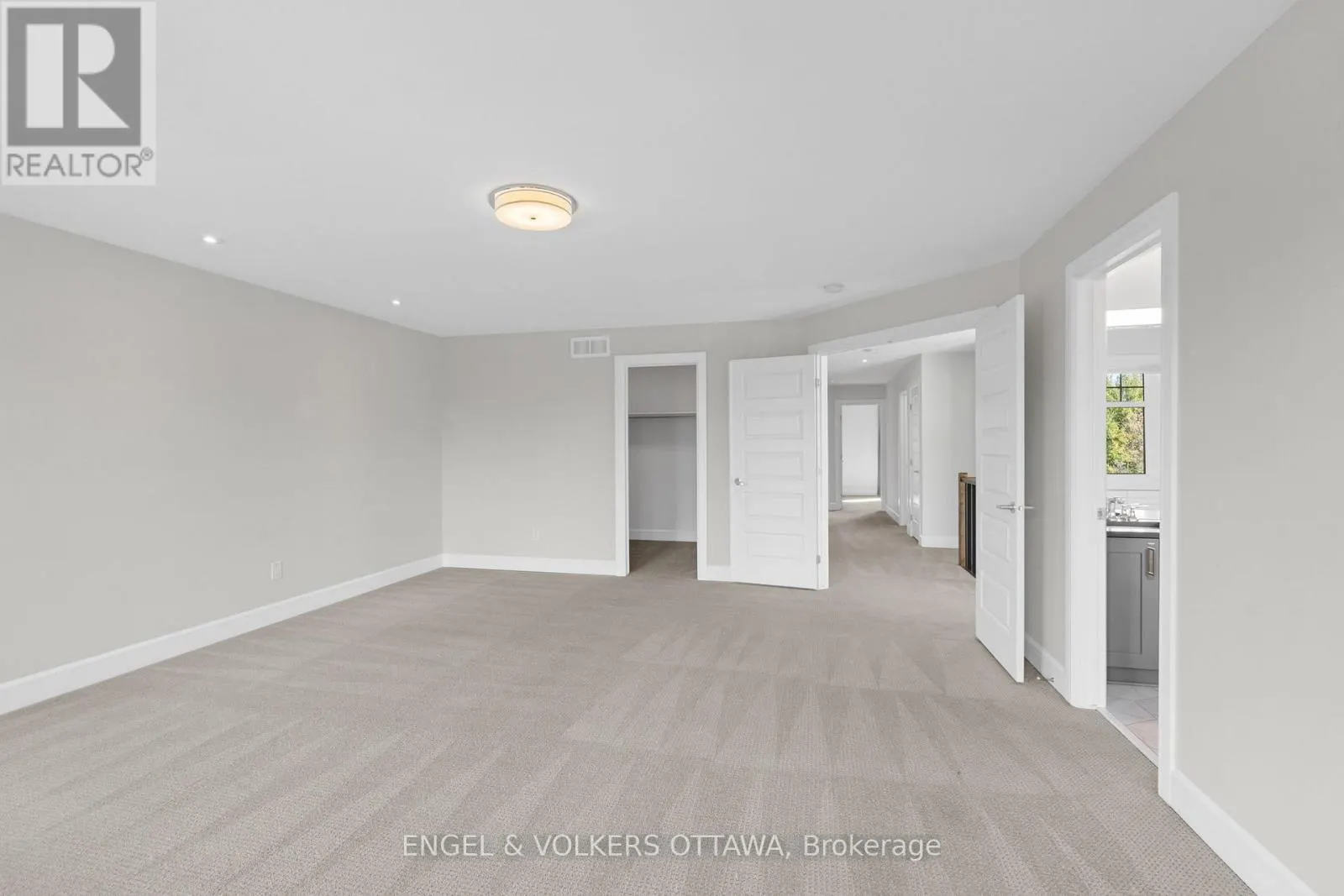 122 HELEN RAPP WAY
