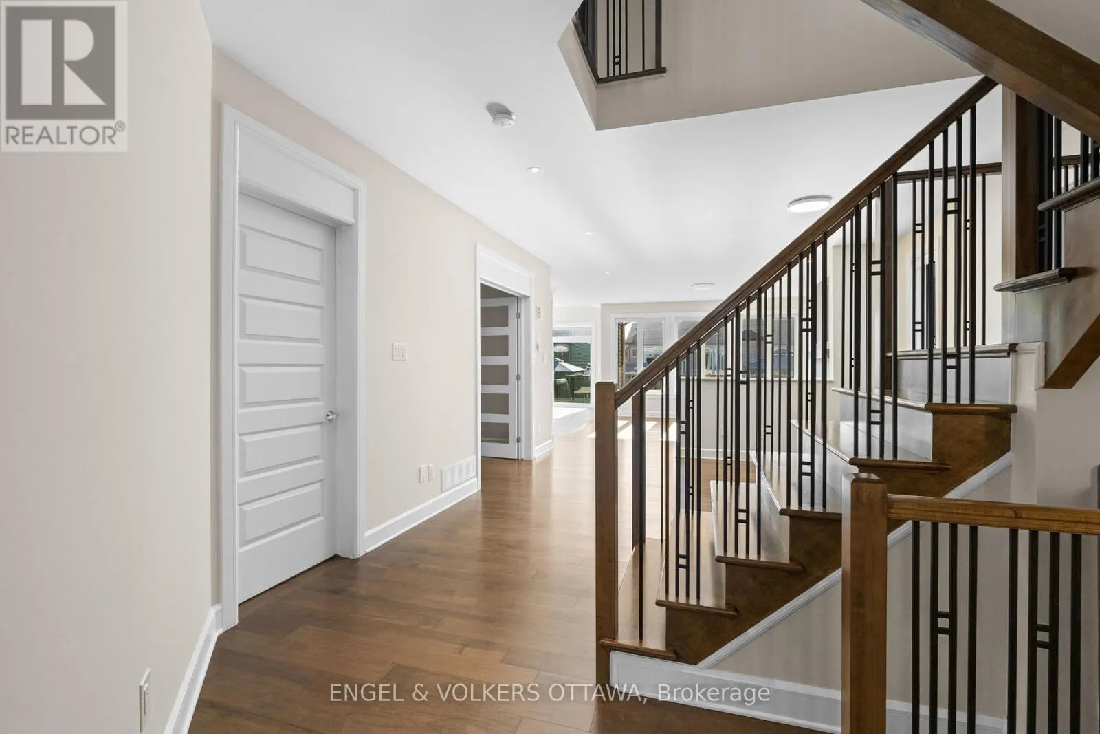 122 HELEN RAPP WAY