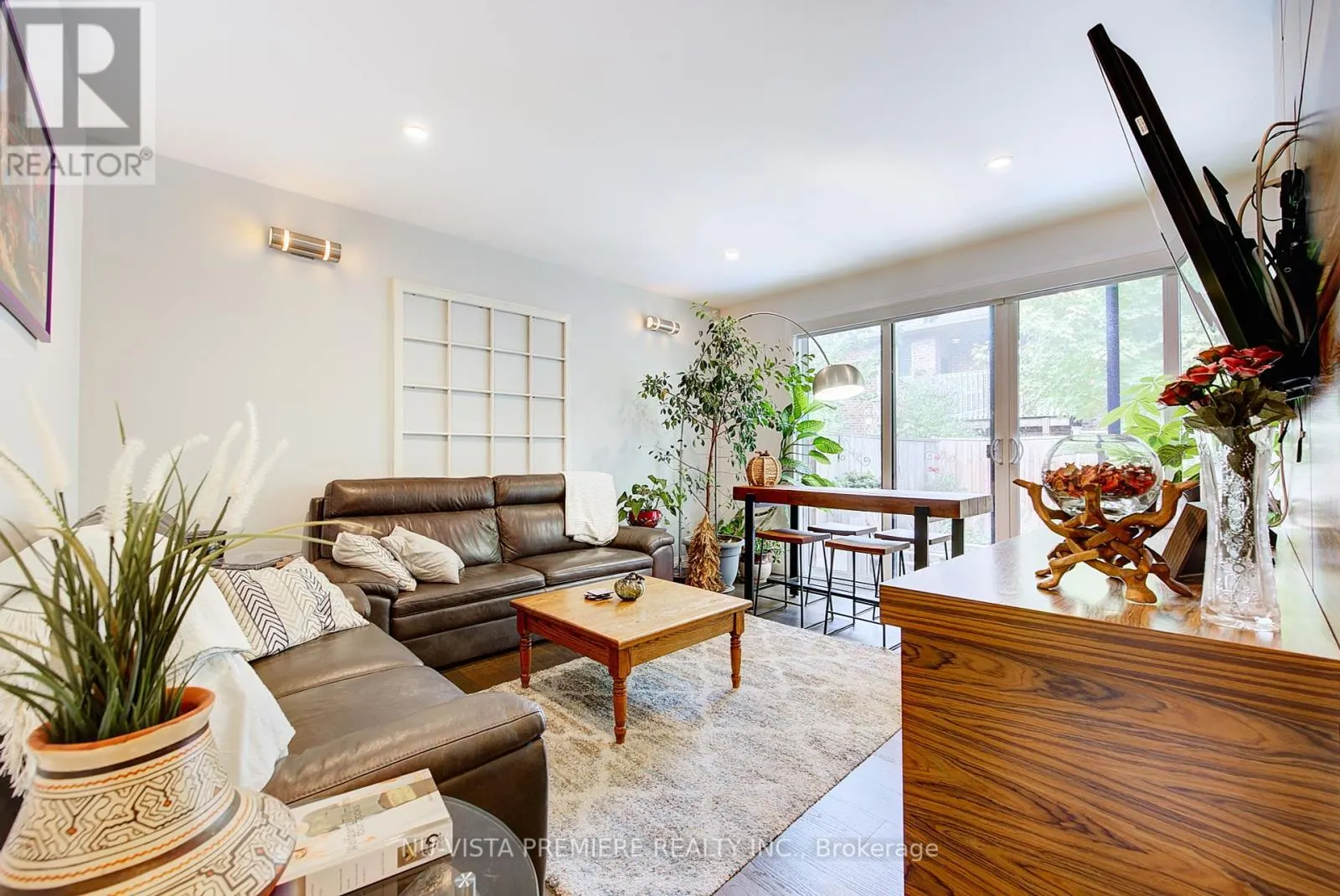 16 - 433 HYDE PARK ROAD, #16
