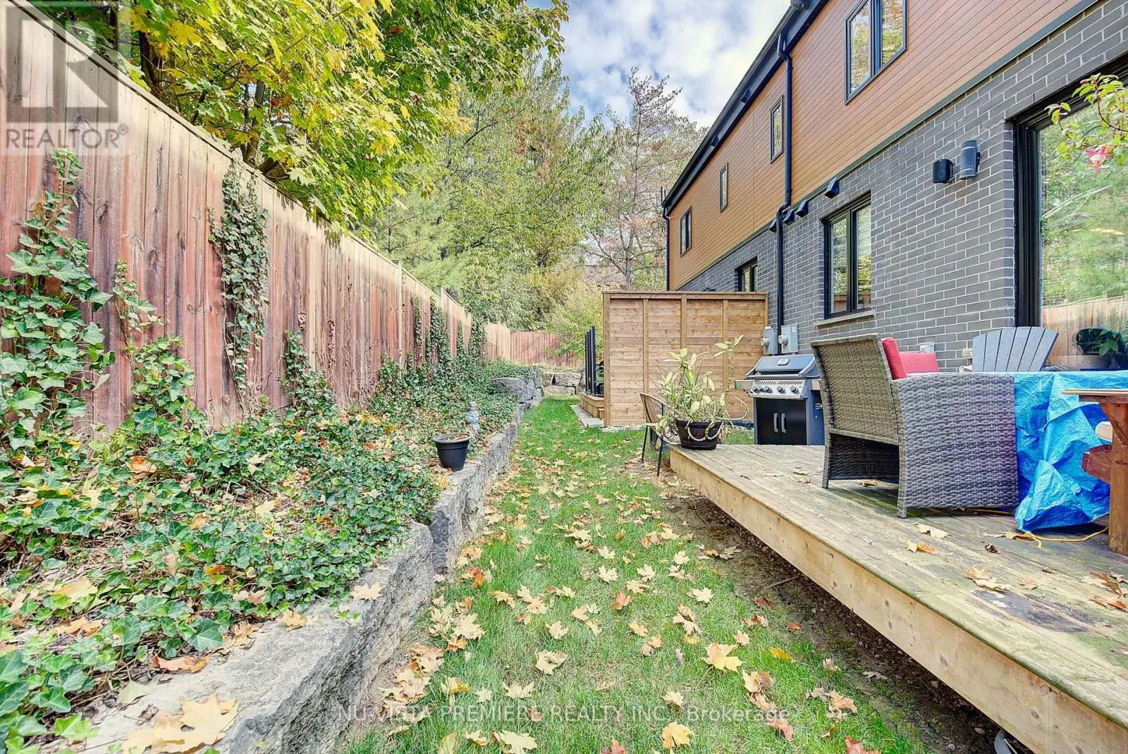 16 - 433 HYDE PARK ROAD, #16
