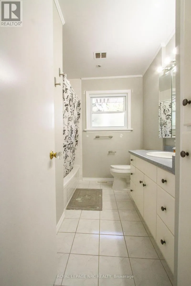 3639 GLENWOOD PLACE