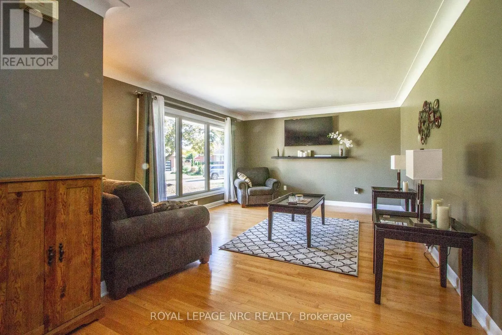 3639 GLENWOOD PLACE