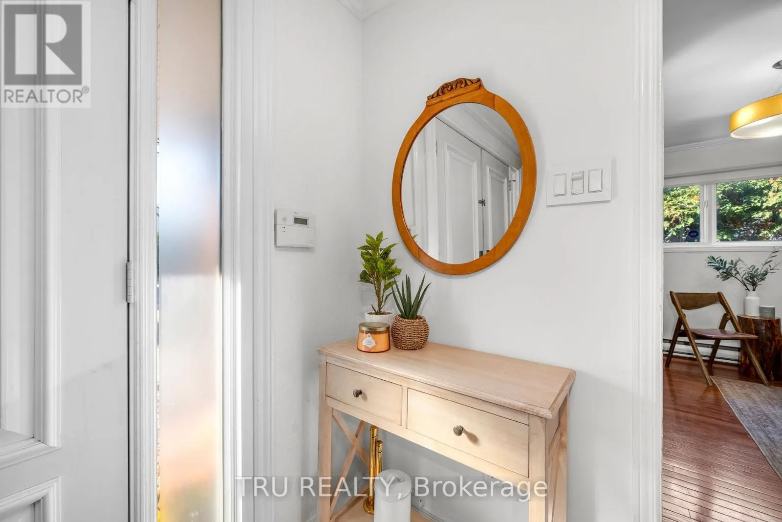 189 ST LAURENT BOULEVARD