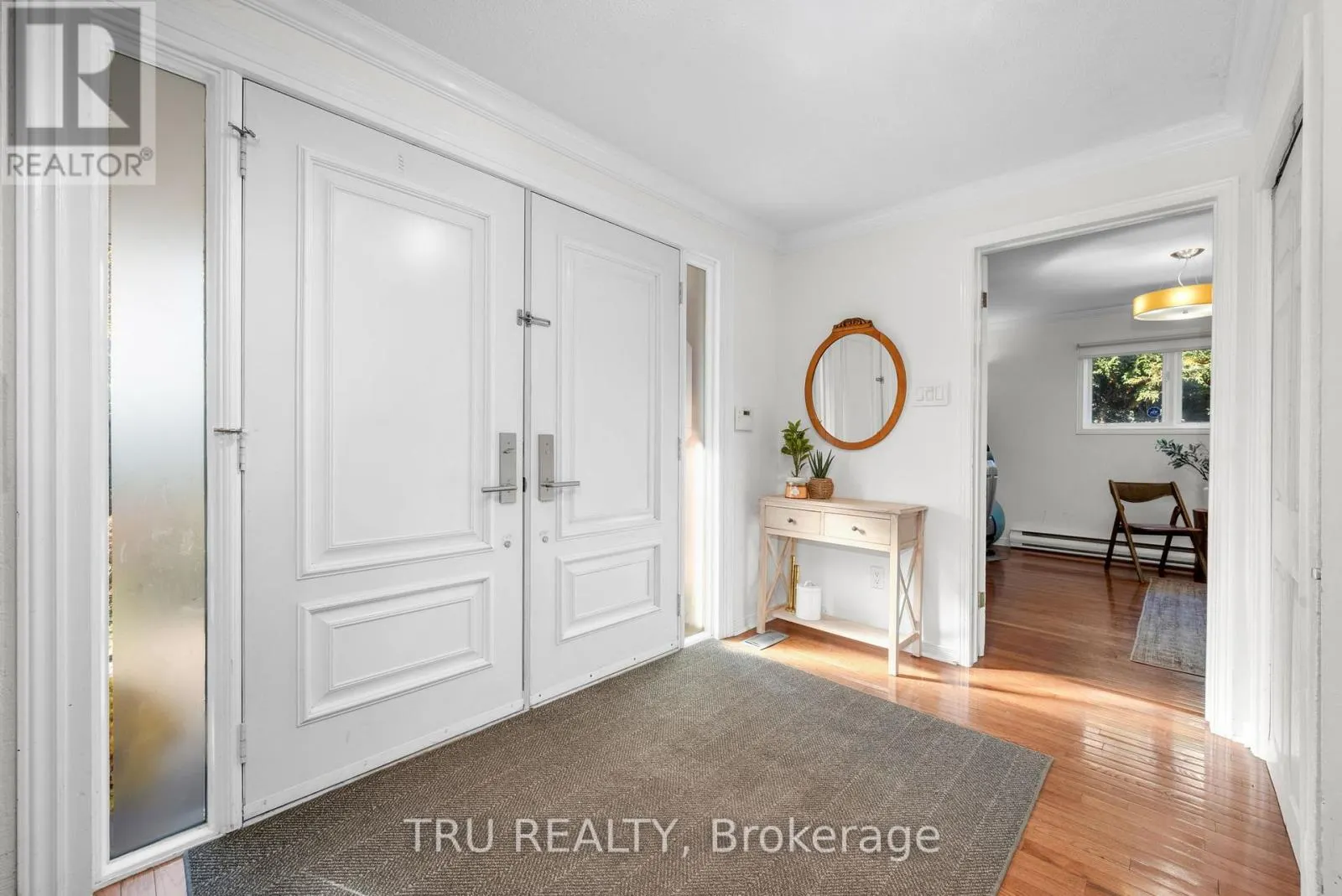 189 ST LAURENT BOULEVARD