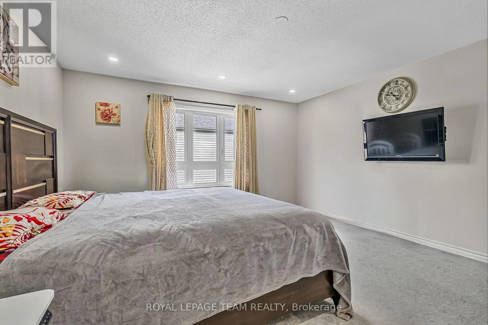 622 PARADE DRIVE