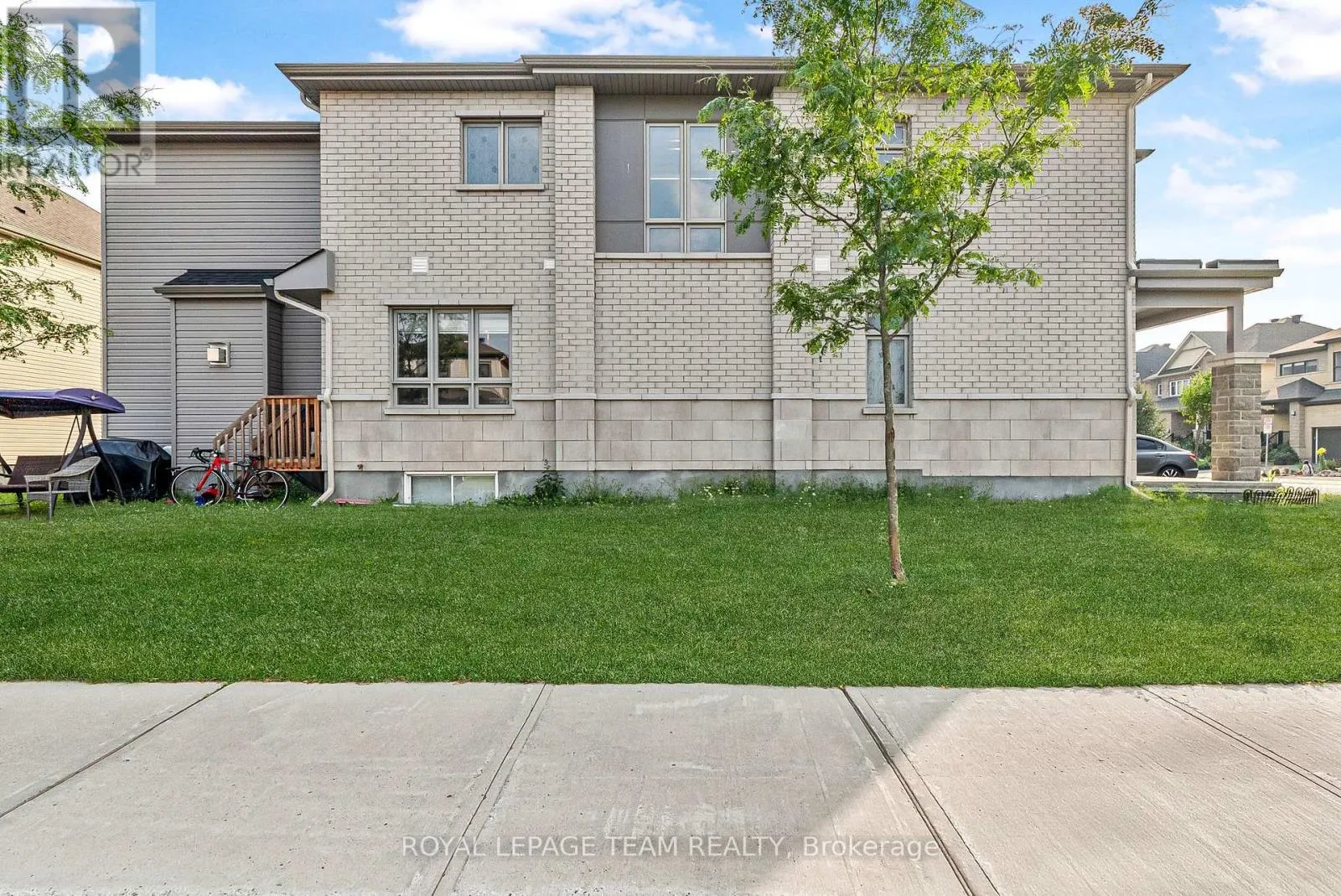 622 PARADE DRIVE