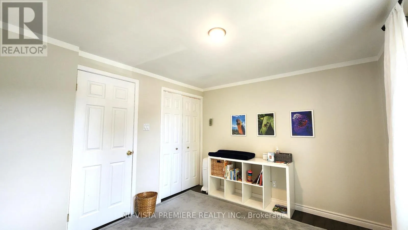 E - 143 WELLESLEY CRESCENT, #E