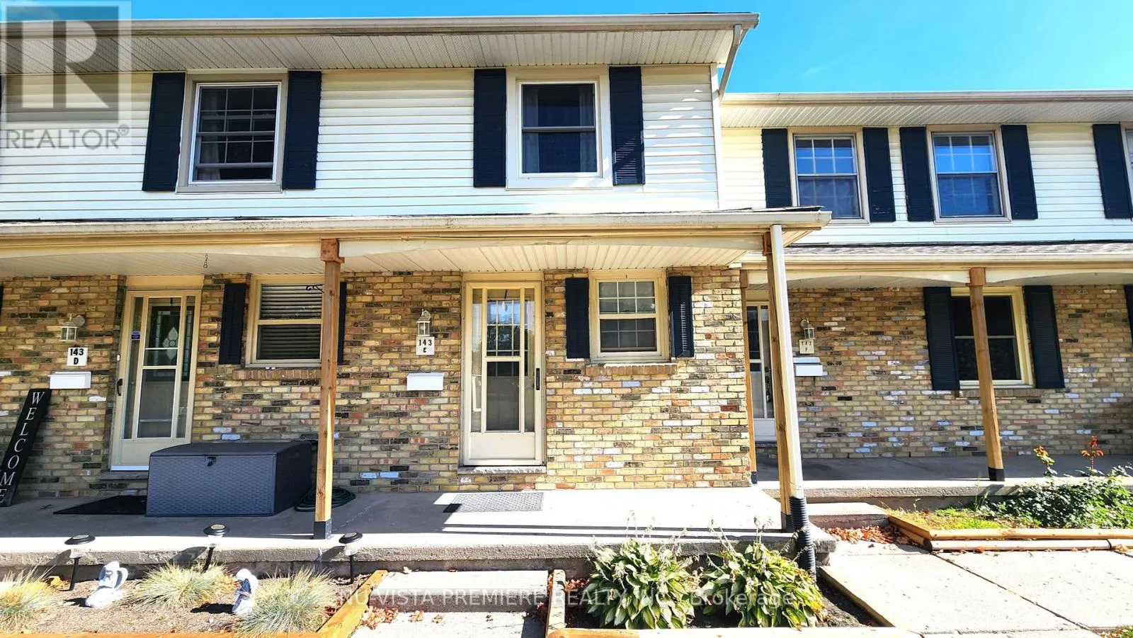E - 143 WELLESLEY CRESCENT, #E