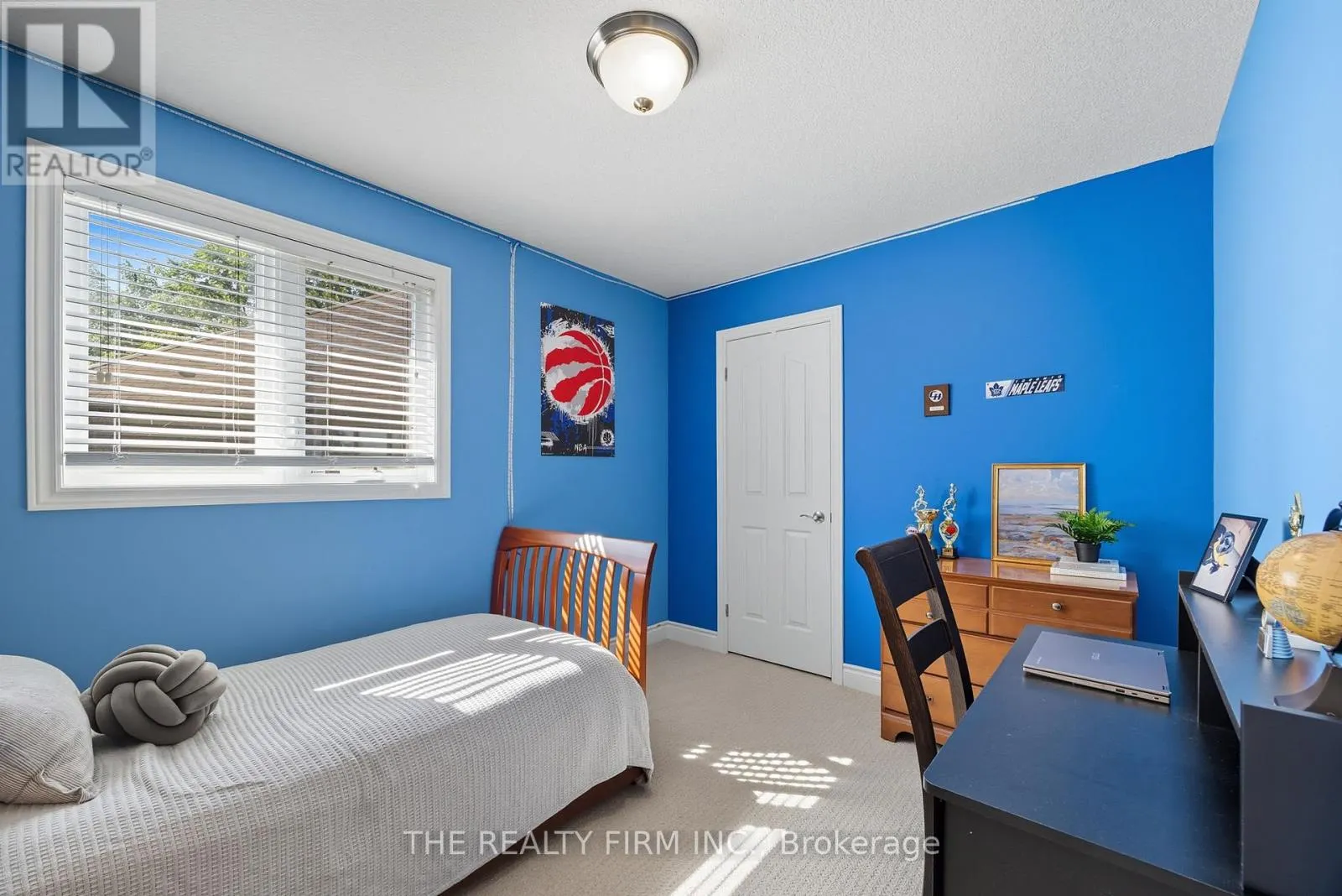 1561 PRIVET PLACE