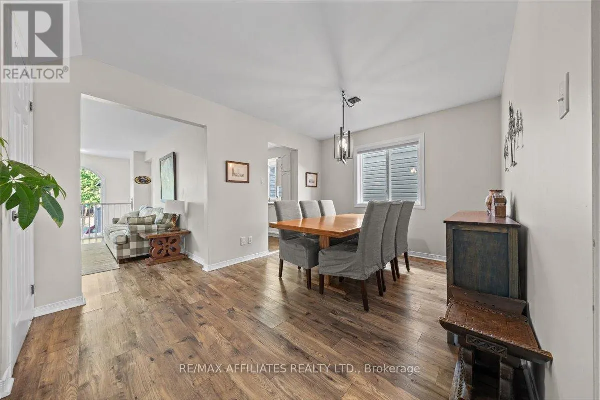 93 SPRINGCREEK CRESCENT
