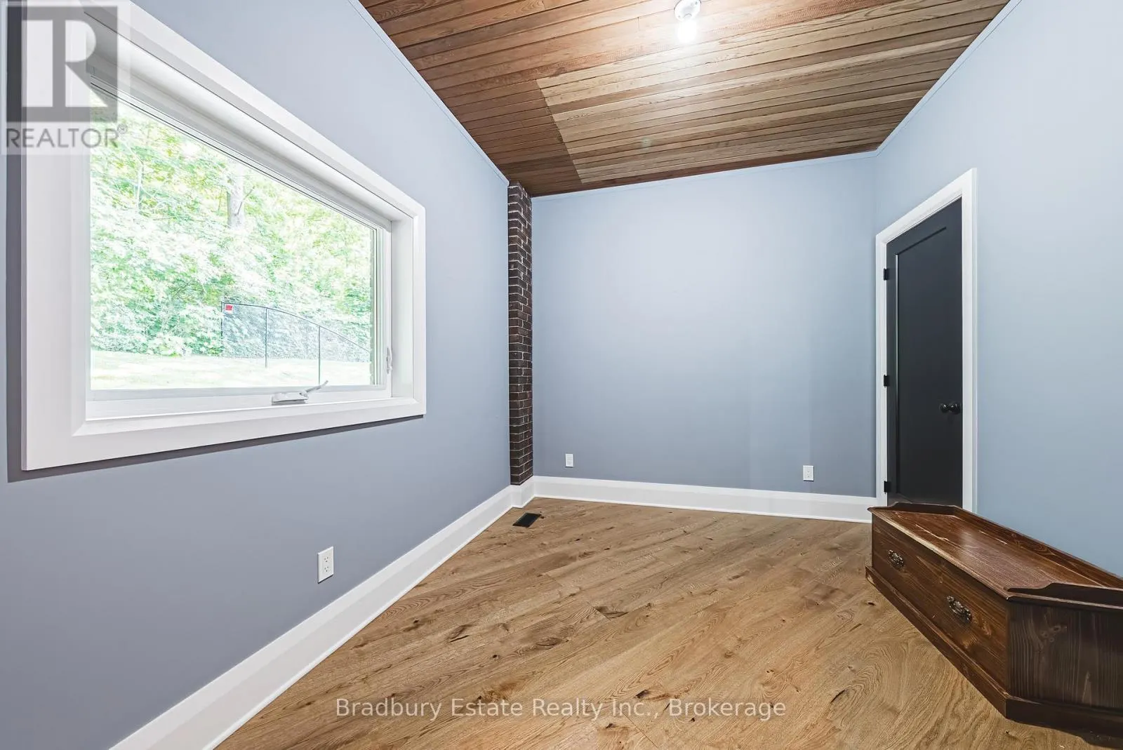 128 BUNKER HILL DRIVE