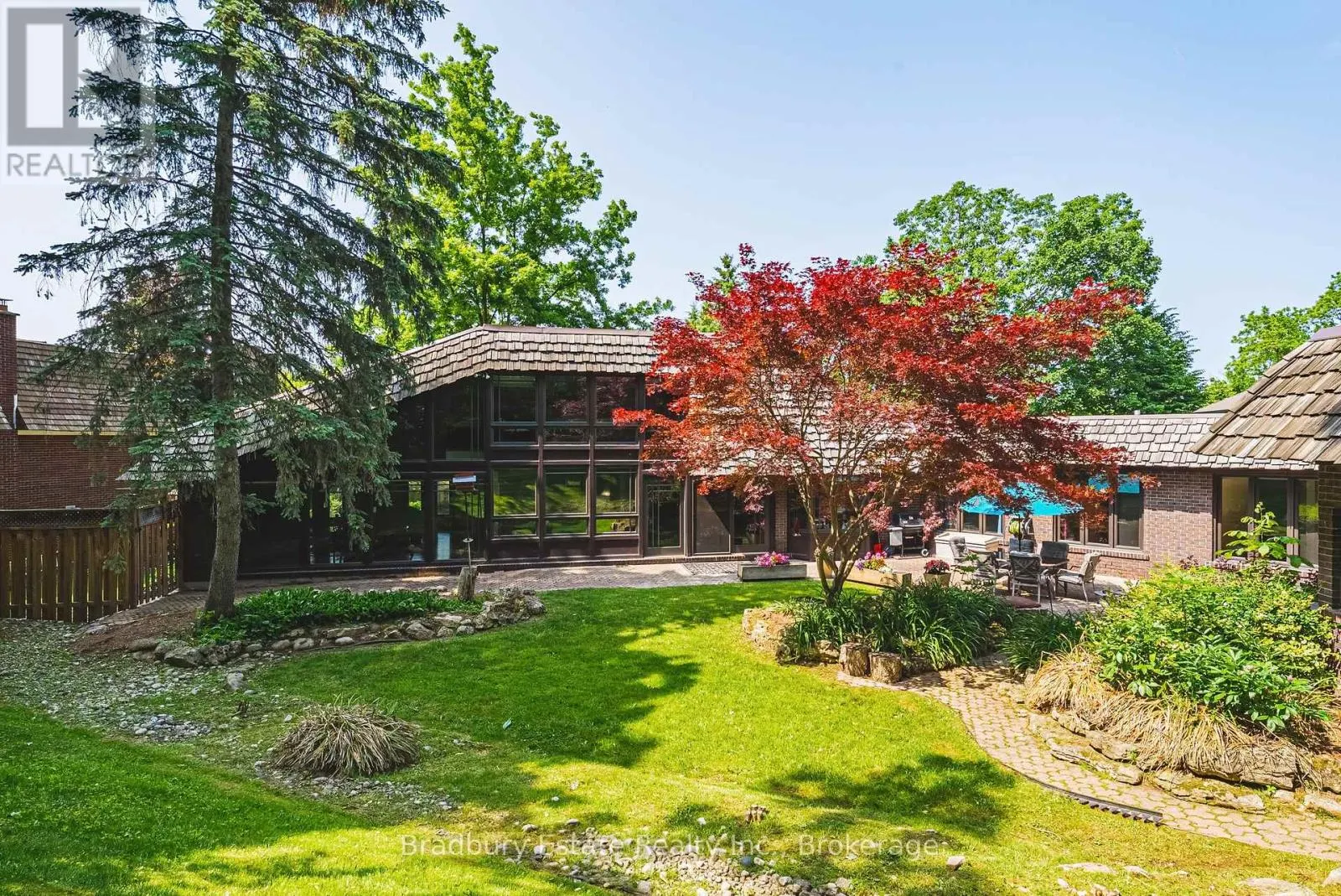 128 BUNKER HILL DRIVE