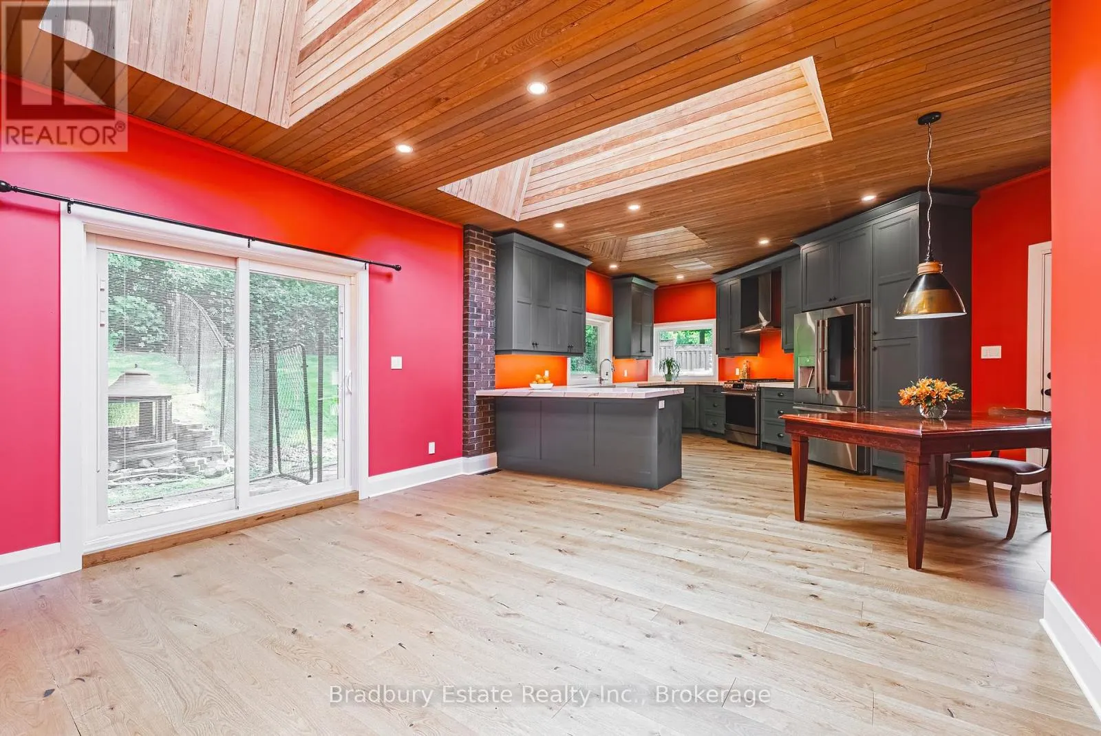 128 BUNKER HILL DRIVE