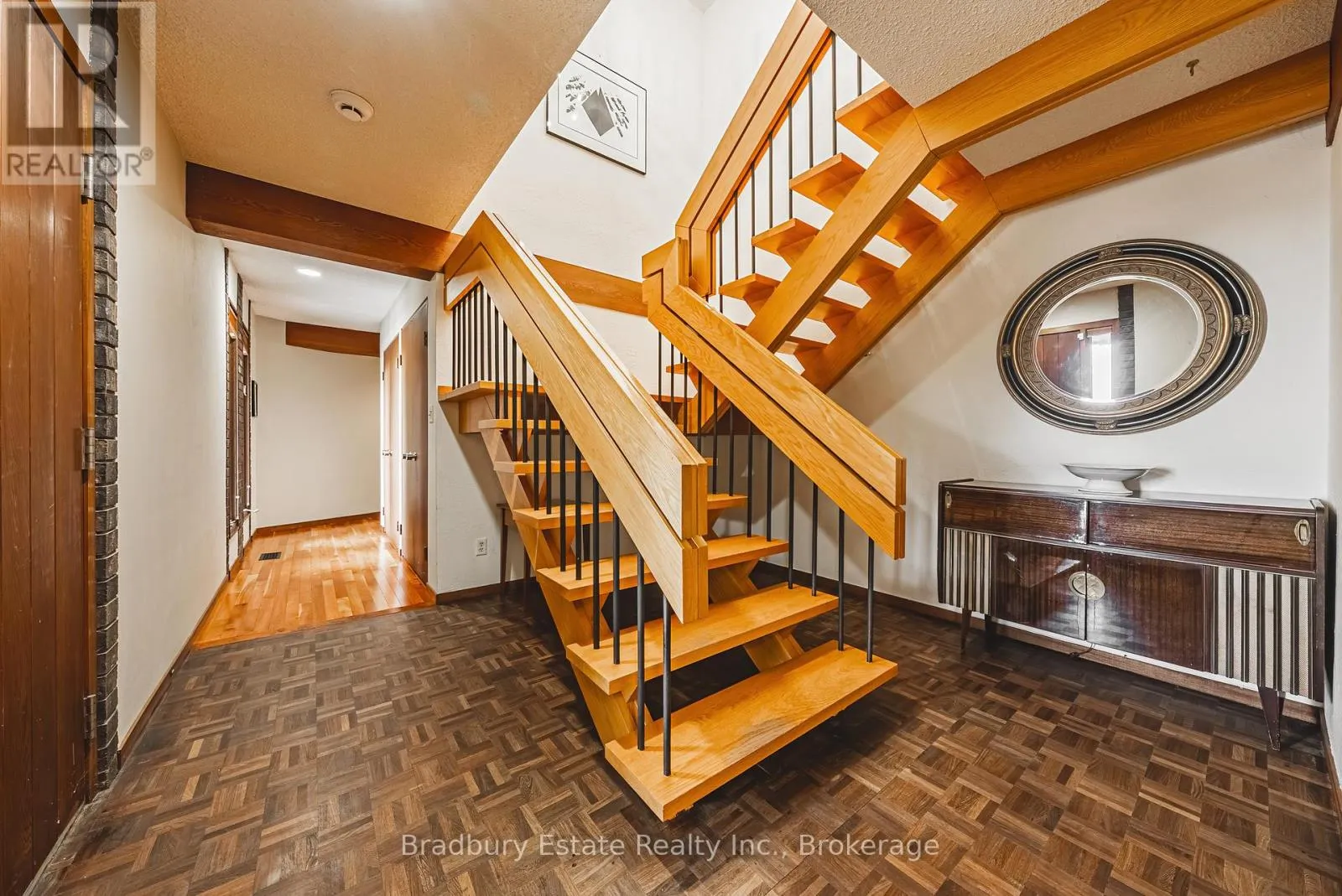 128 BUNKER HILL DRIVE