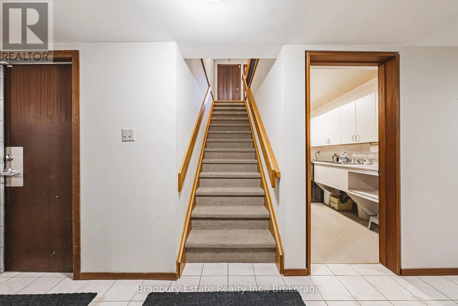 128 BUNKER HILL DRIVE