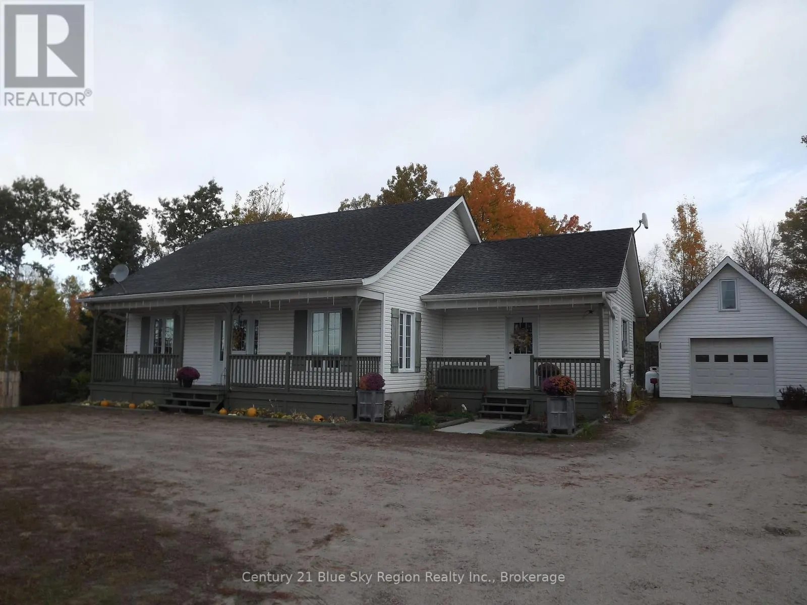 1846 HIGHWAY 17 E