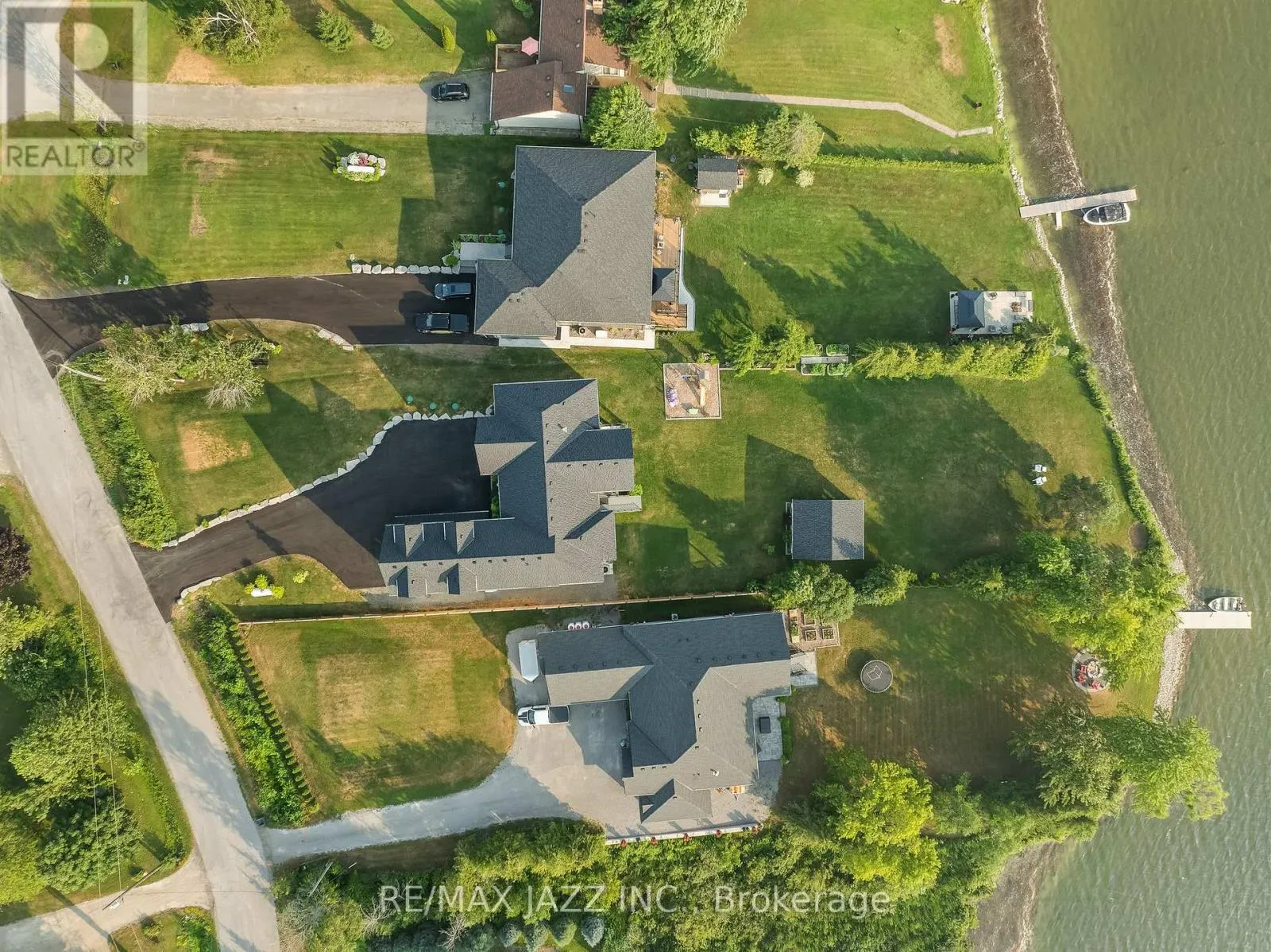 48 PLEASANT VIEW CRESCENT