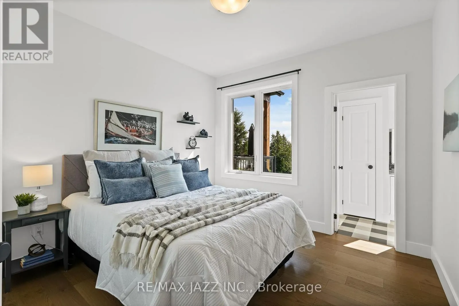 48 PLEASANT VIEW CRESCENT
