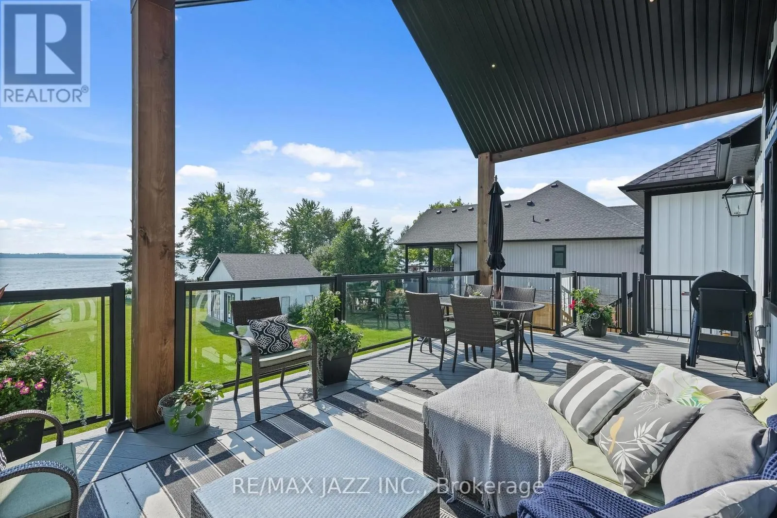 48 PLEASANT VIEW CRESCENT