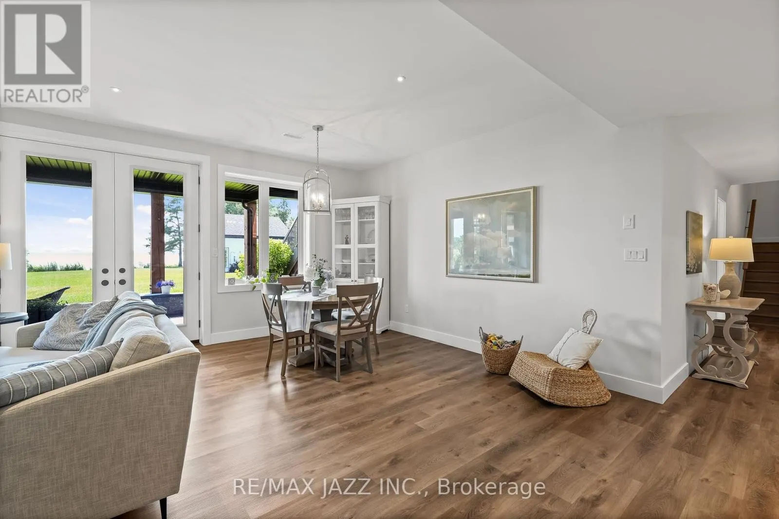 48 PLEASANT VIEW CRESCENT