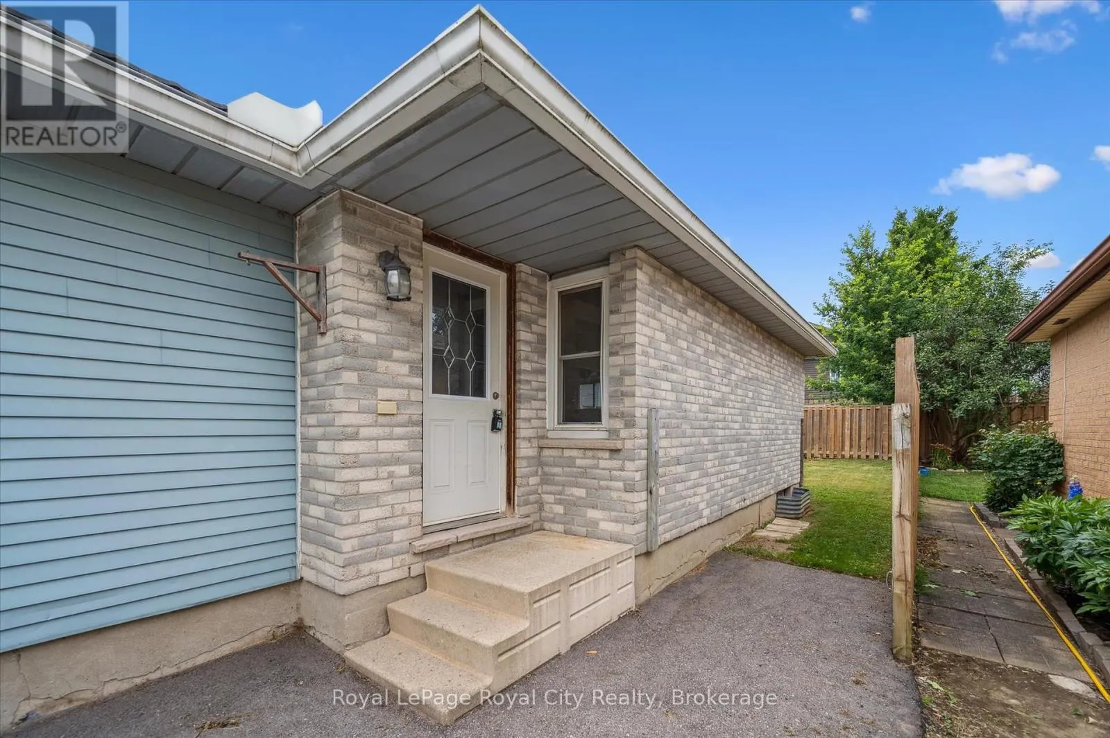 289 STRATHALLAN STREET