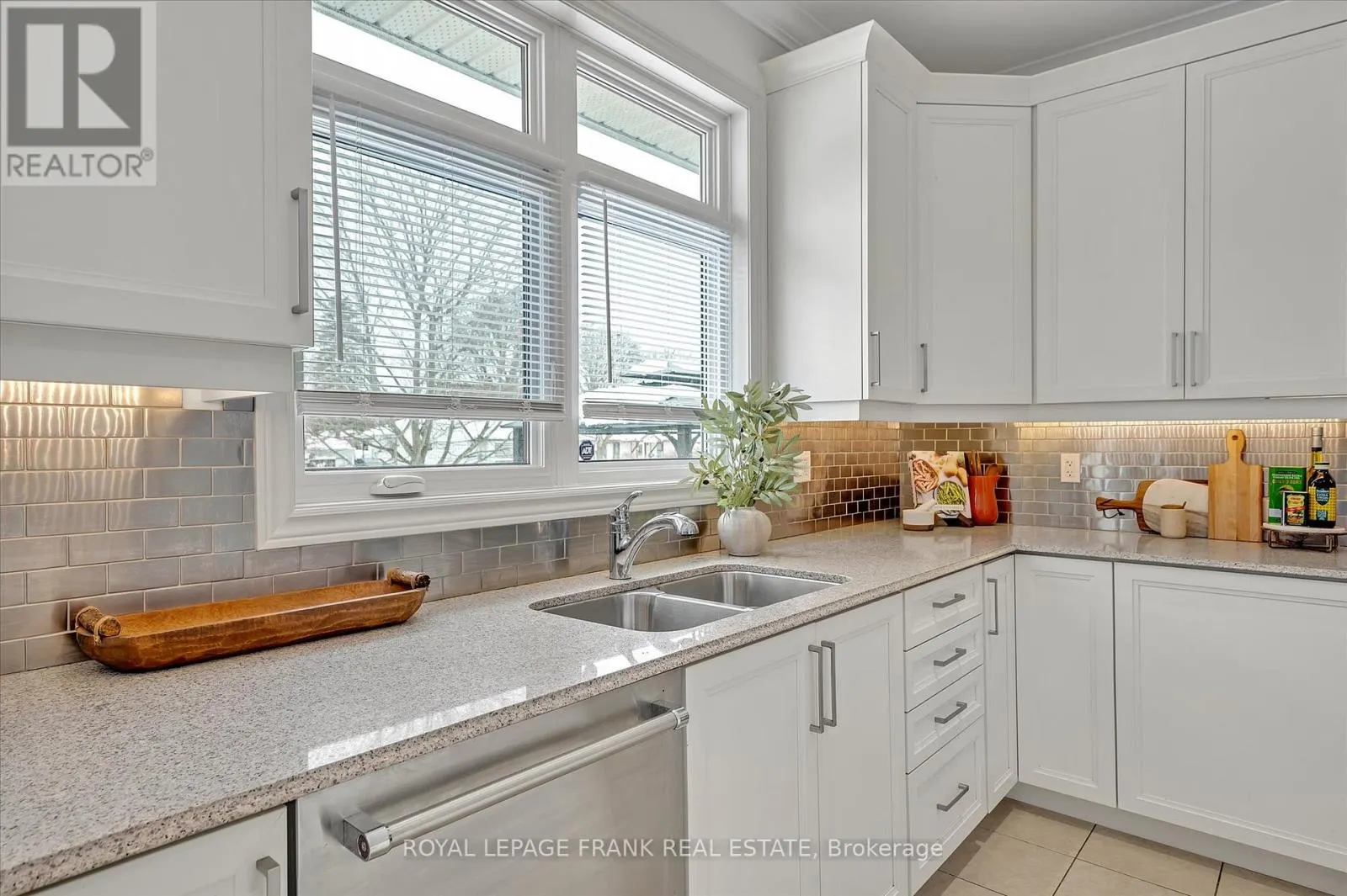 8 - 24 BRINTON DRIVE, #8