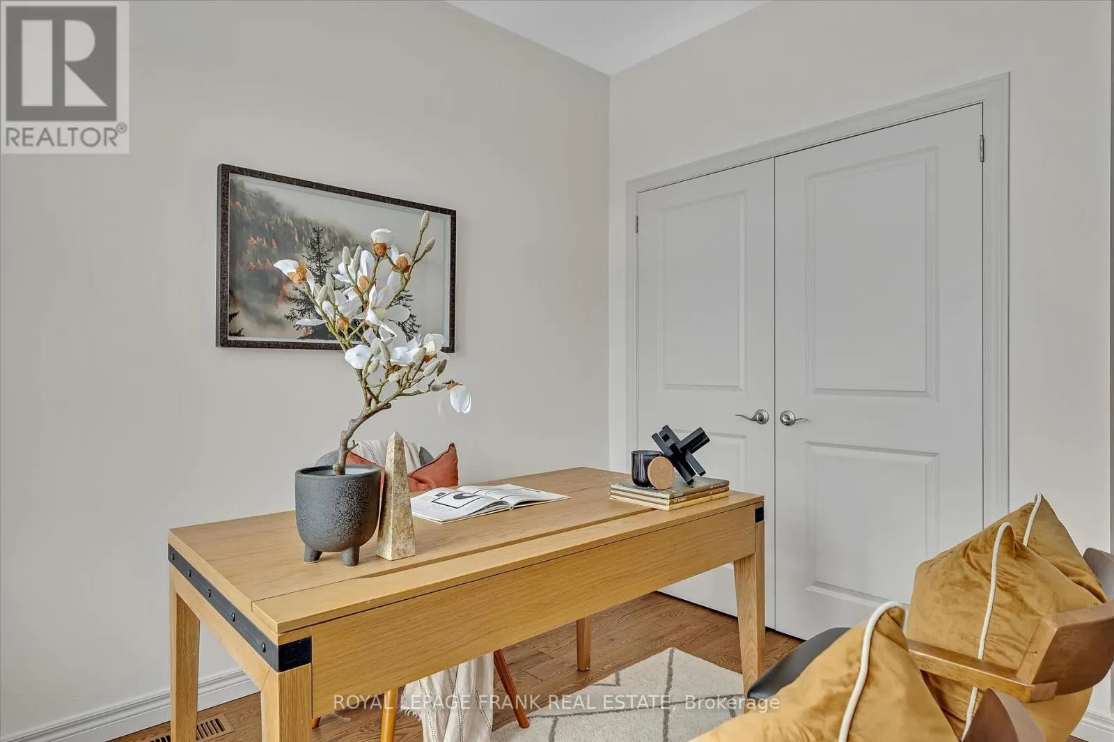 8 - 24 BRINTON DRIVE, #8