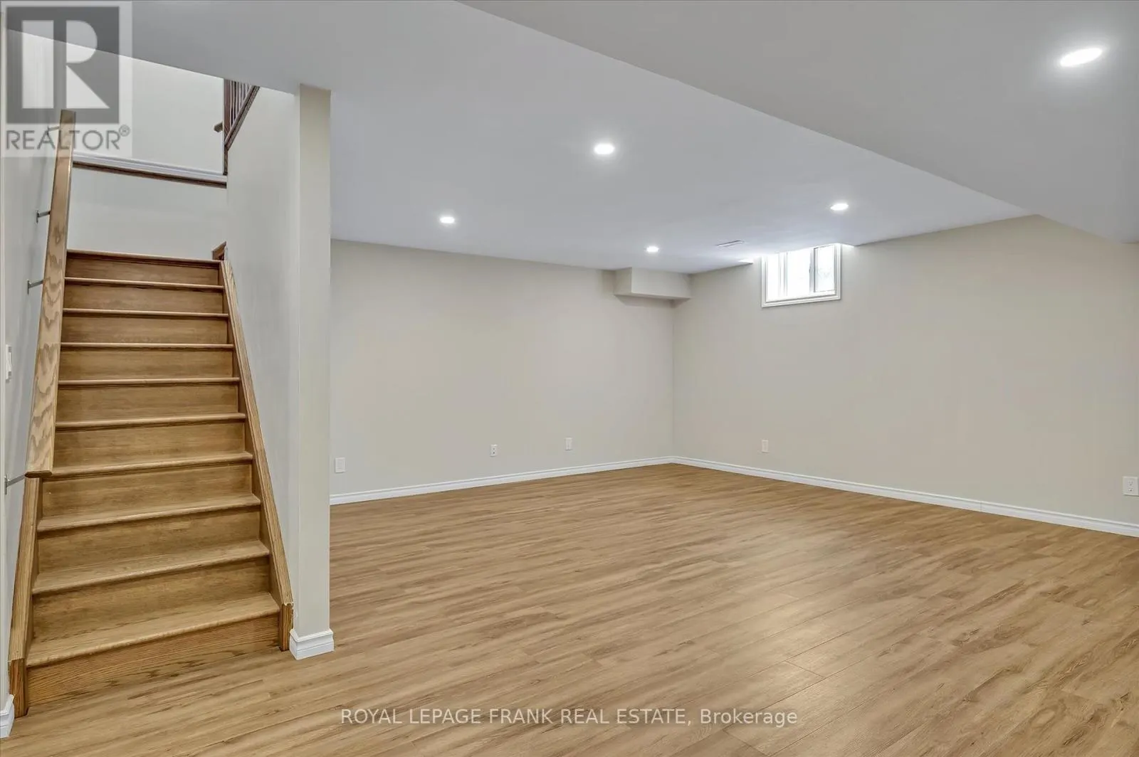 8 - 24 BRINTON DRIVE, #8