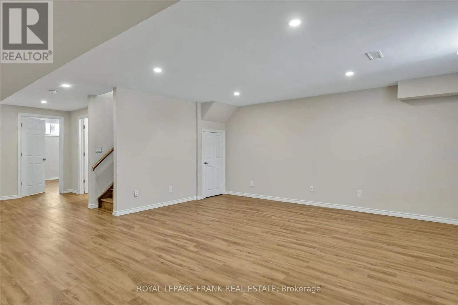 8 - 24 BRINTON DRIVE, #8