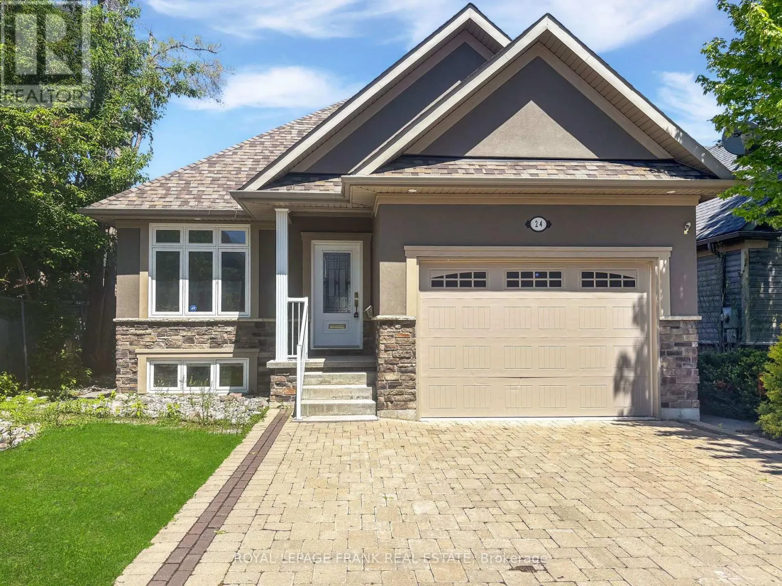 8 - 24 BRINTON DRIVE, #8