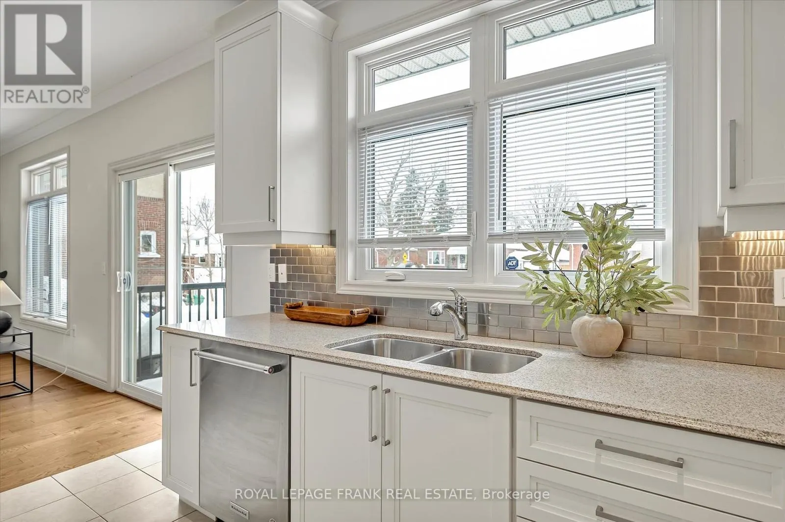 8 - 24 BRINTON DRIVE, #8