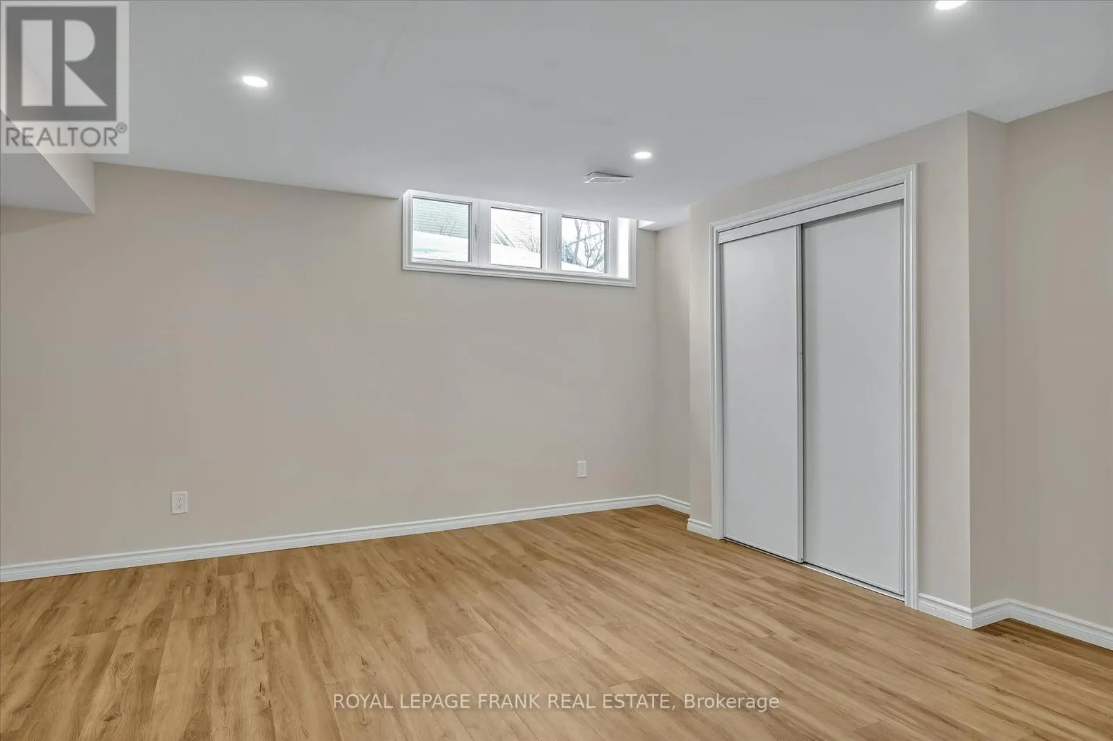 8 - 24 BRINTON DRIVE, #8