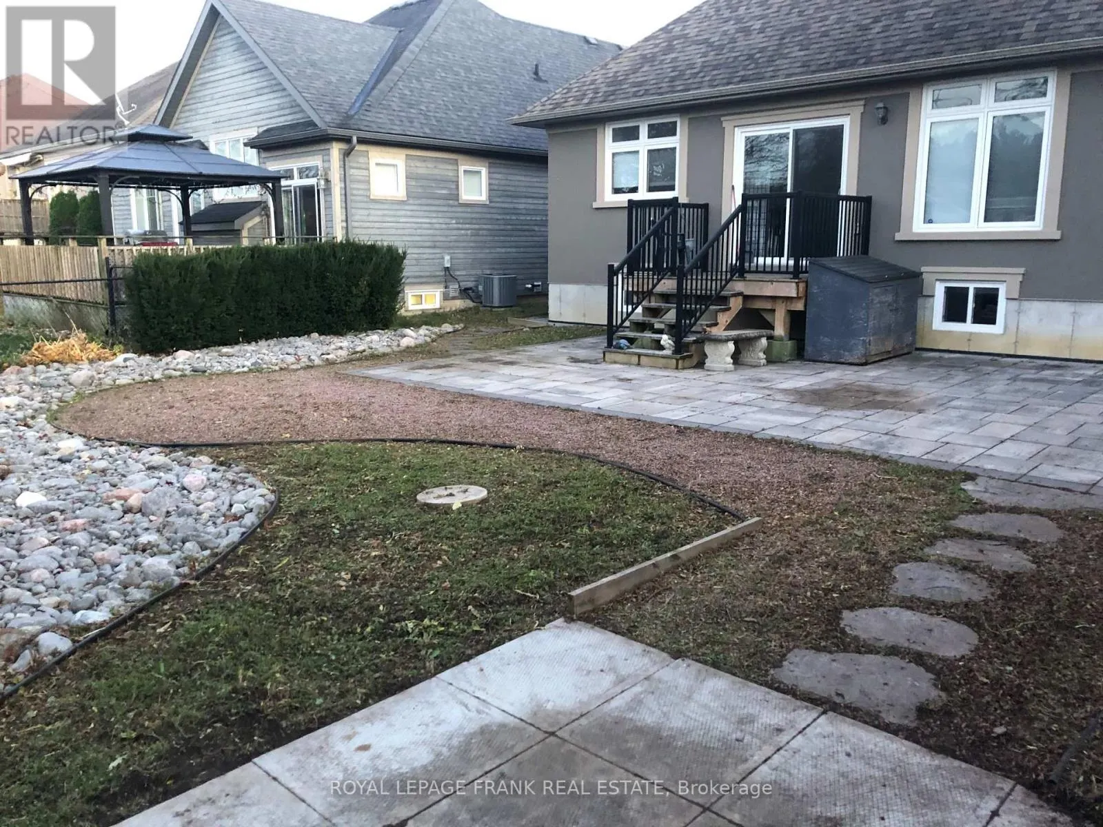 8 - 24 BRINTON DRIVE, #8