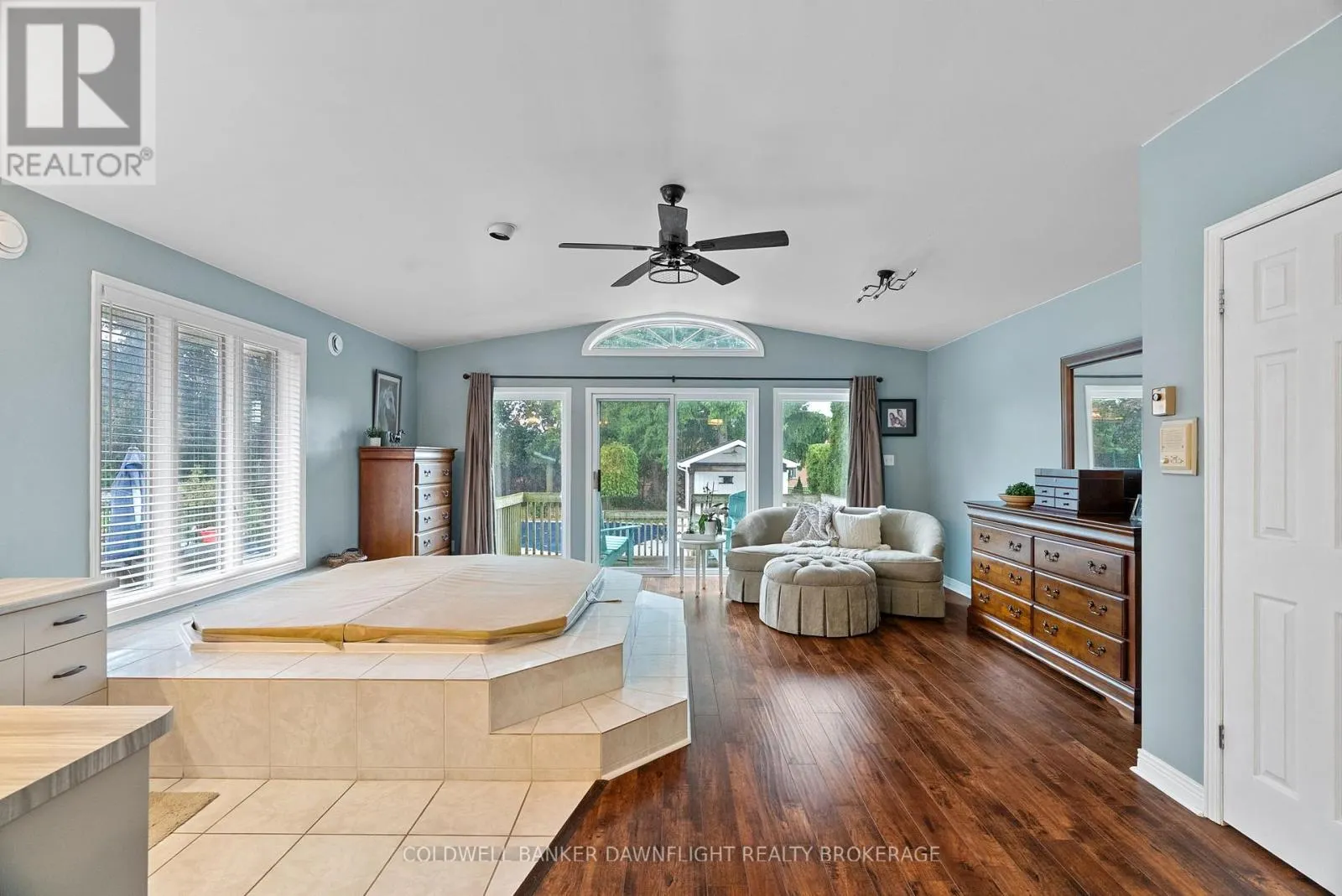 399 PRYDE BOULEVARD